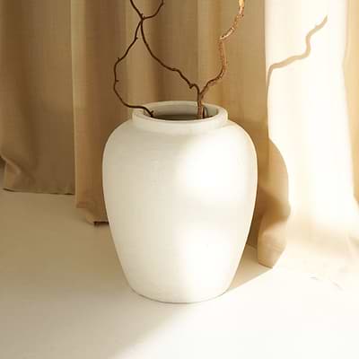 Portera - Large White Textured Terracotta Vase