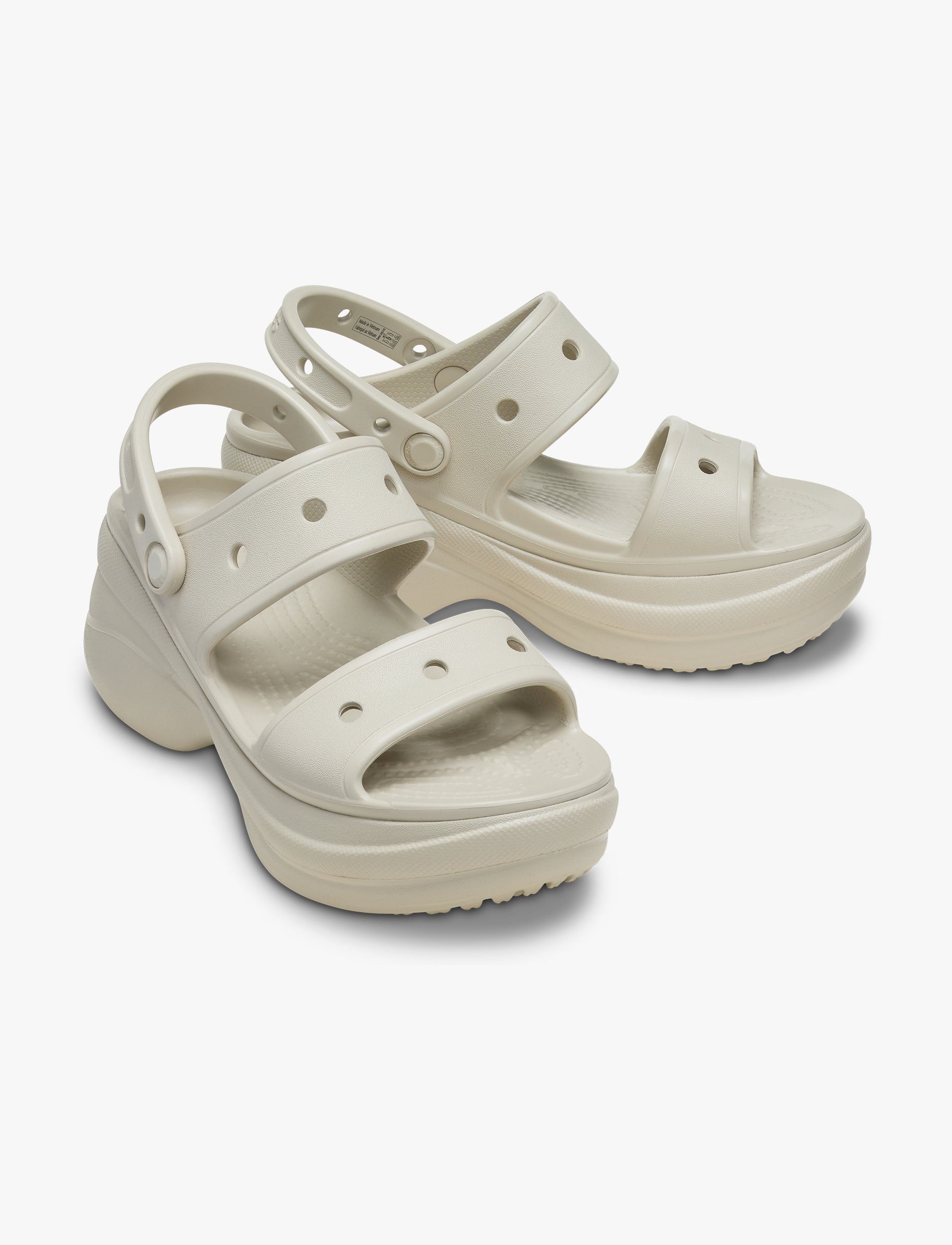 Crocs Women's Classic Bae Sandal - סנדלי פלטפורמה ביי קרוקס לנשים