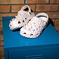 Crocs Classic Geometric Clog - כפכפי קלוג קרוקס בעיצוב צורות גיאומטריות