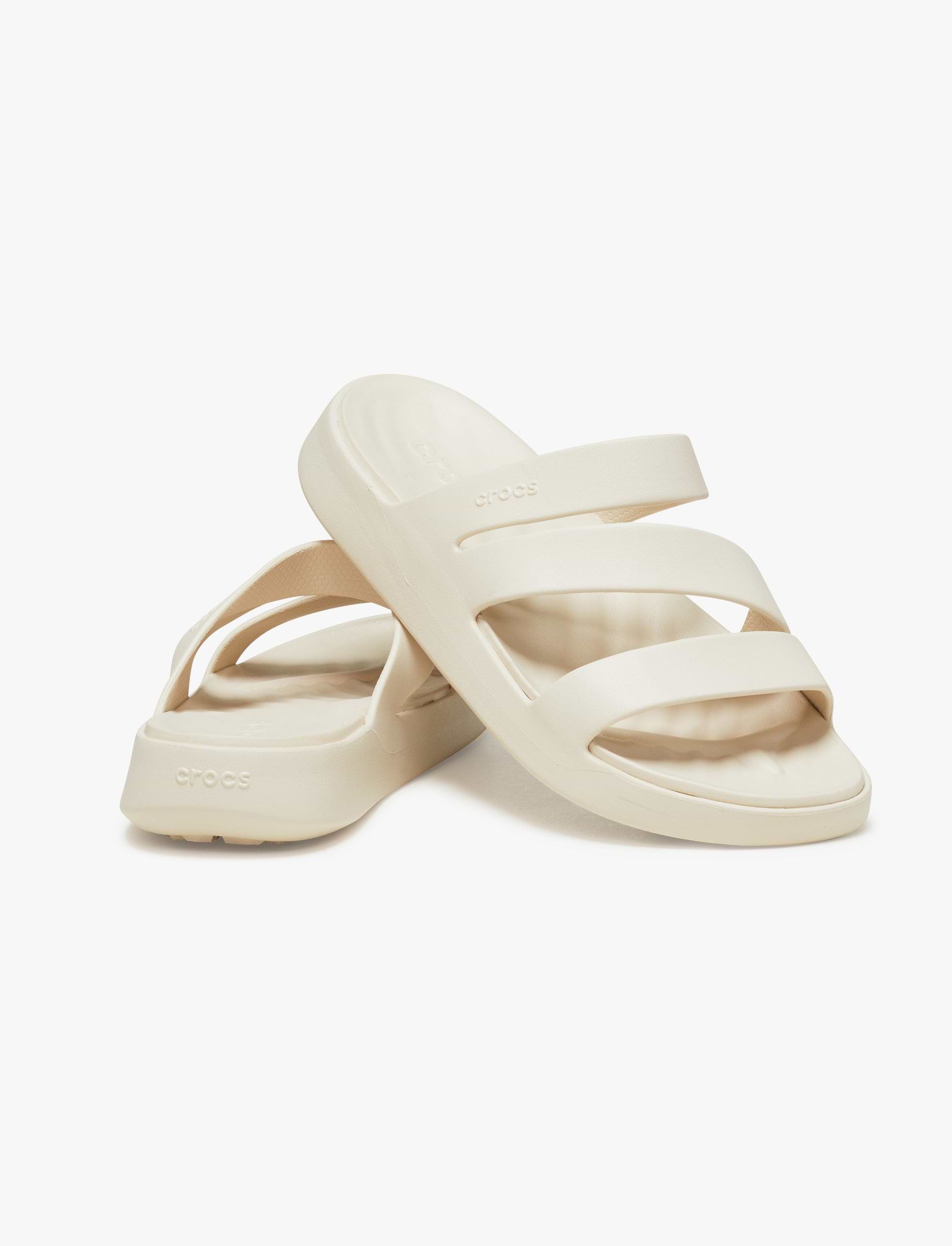 Crocs Getaway Strappy - כפכפי קרוקס לנשים