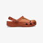 Crocs Classic Basketball Clog T - כפכפי קרוקס קלוג לילדים בצבע כתום גזר בהדפס כדור סל מידות קטנות