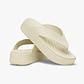 Crocs Getaway Groove Platform Flip - כפכפי אצבע פלטפורמה קרוקס לנשים בצבע אבן/חול