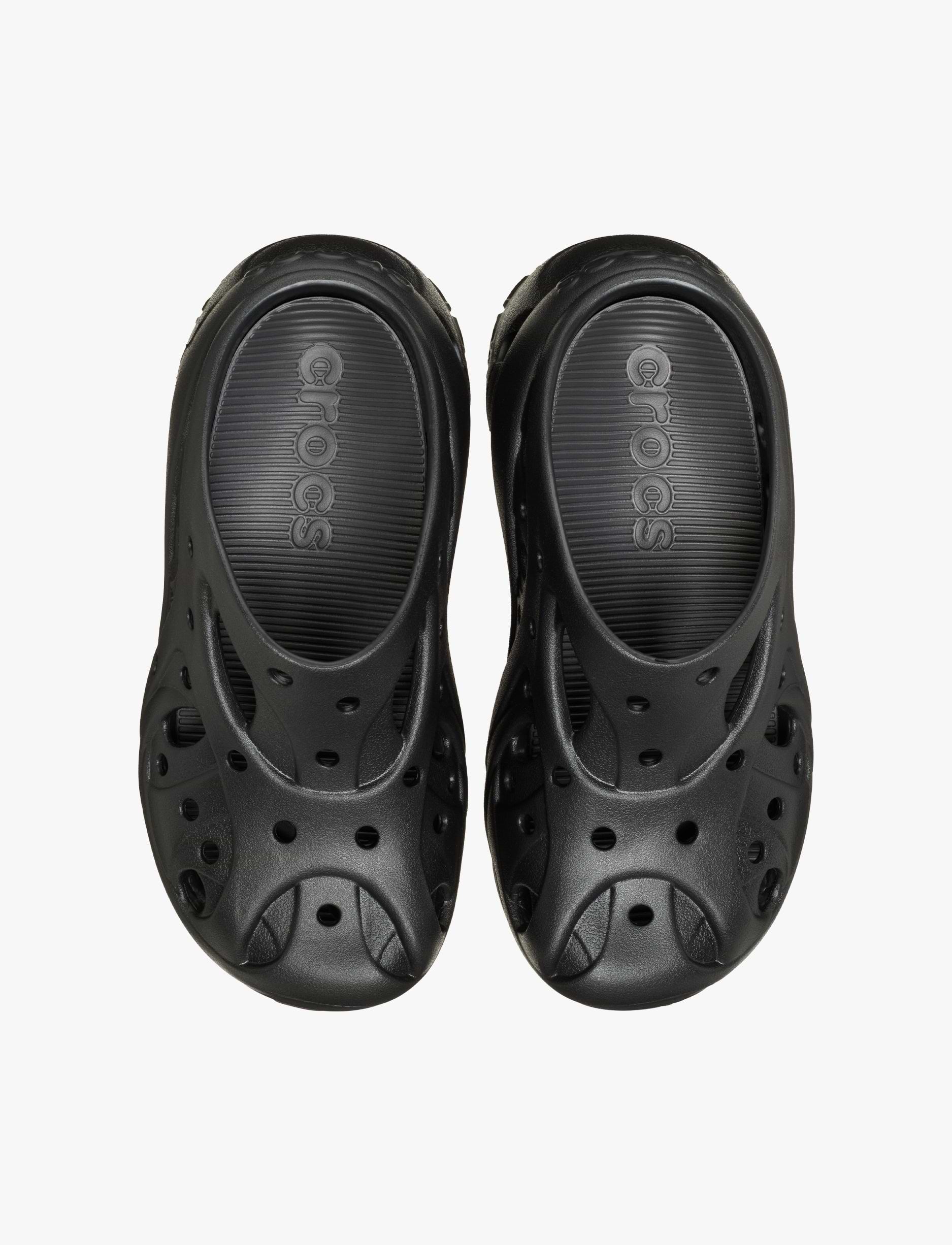 Crocs Caged Clog - כפכפי קרוקס פלטפורמה לנשים בצבע שחור