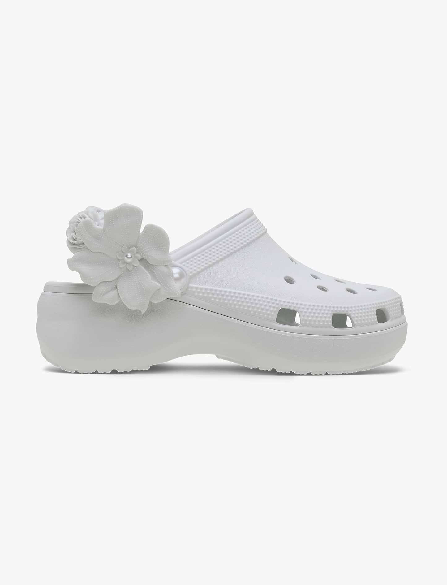 Crocs Classic Platform Bouquet Clog - כפכפי קלוג פלטפורמה קרוקס לנשים בצבע מון לייט