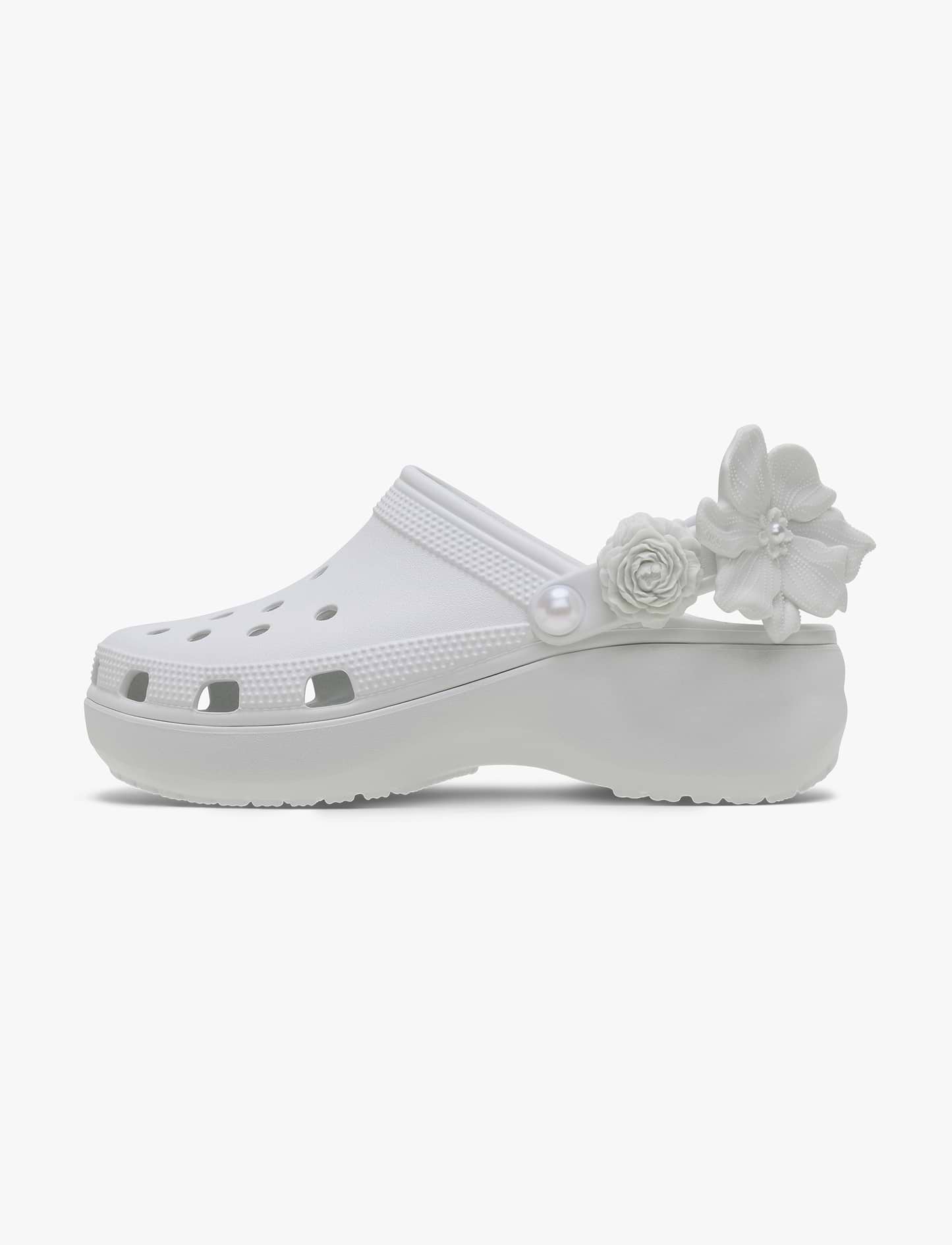 Crocs Classic Platform Bouquet Clog - כפכפי קלוג פלטפורמה קרוקס לנשים בצבע מון לייט