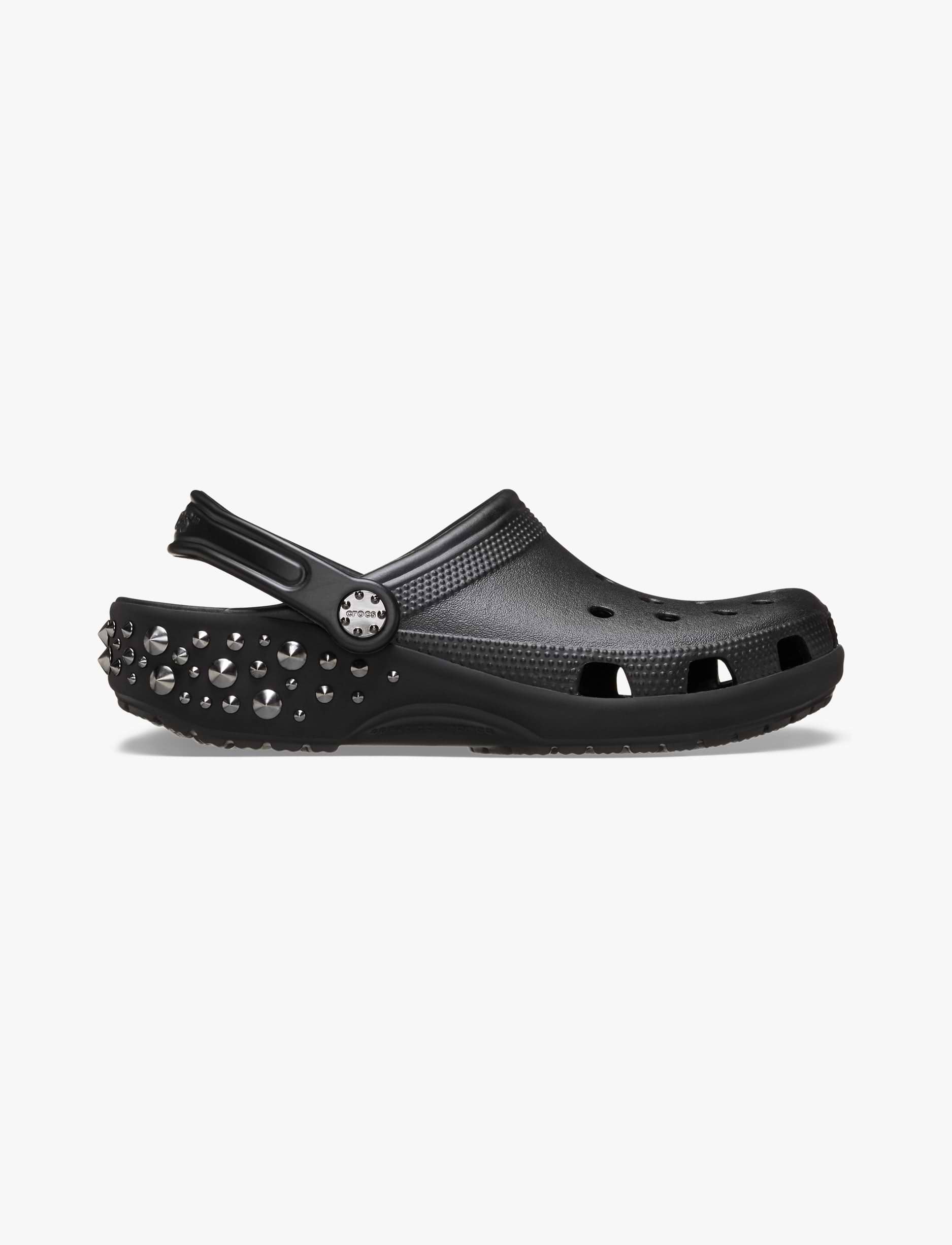 Crocs Classic Studded Clog - כפכפי קרוקס קלוג בעיטור ניטים בצבע שחור