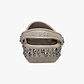 Crocs Classic Studded Clog - כפכפי קרוקס קלוג בעיטור ניטים בצבע טאופ
