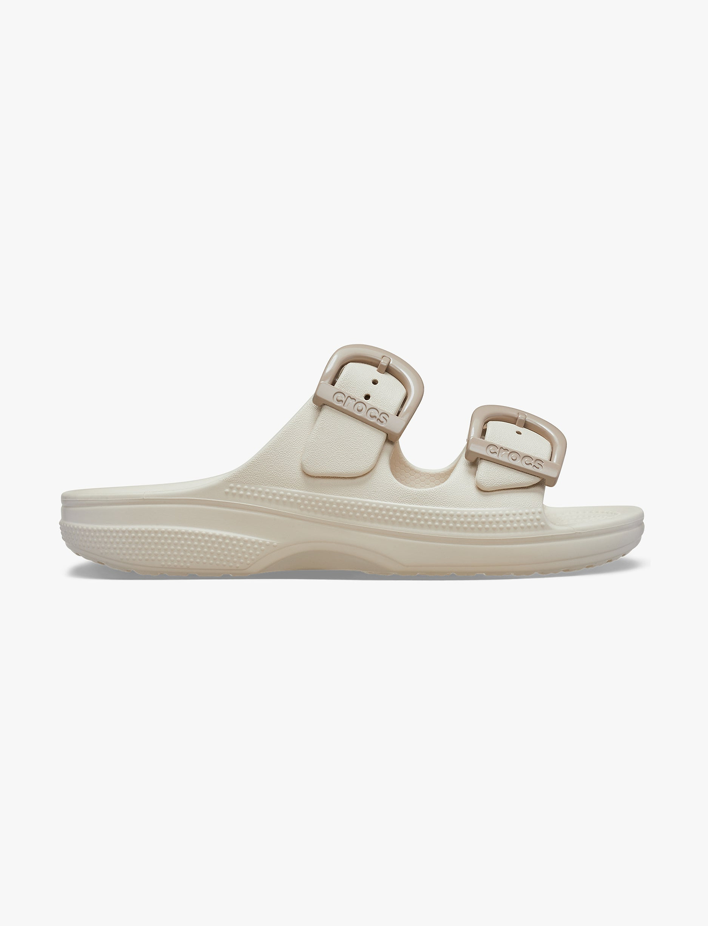 Crocs Saturday Enamel Buckle Sandal - כפכפי קרוקס לנשים בצבע פרפה
