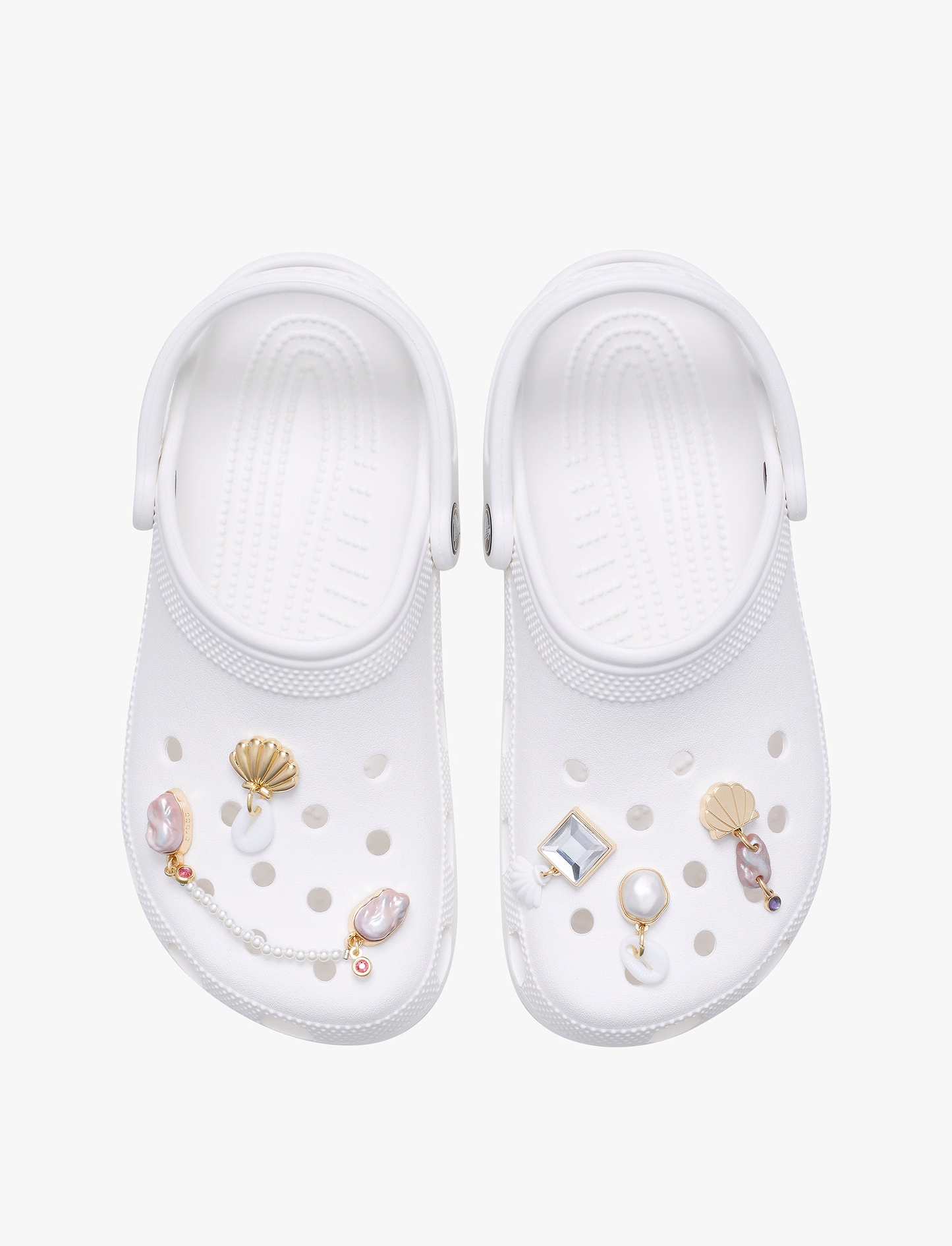 Crocs Elevated Pearl - מארז 5 ג'יביטים קרוקס