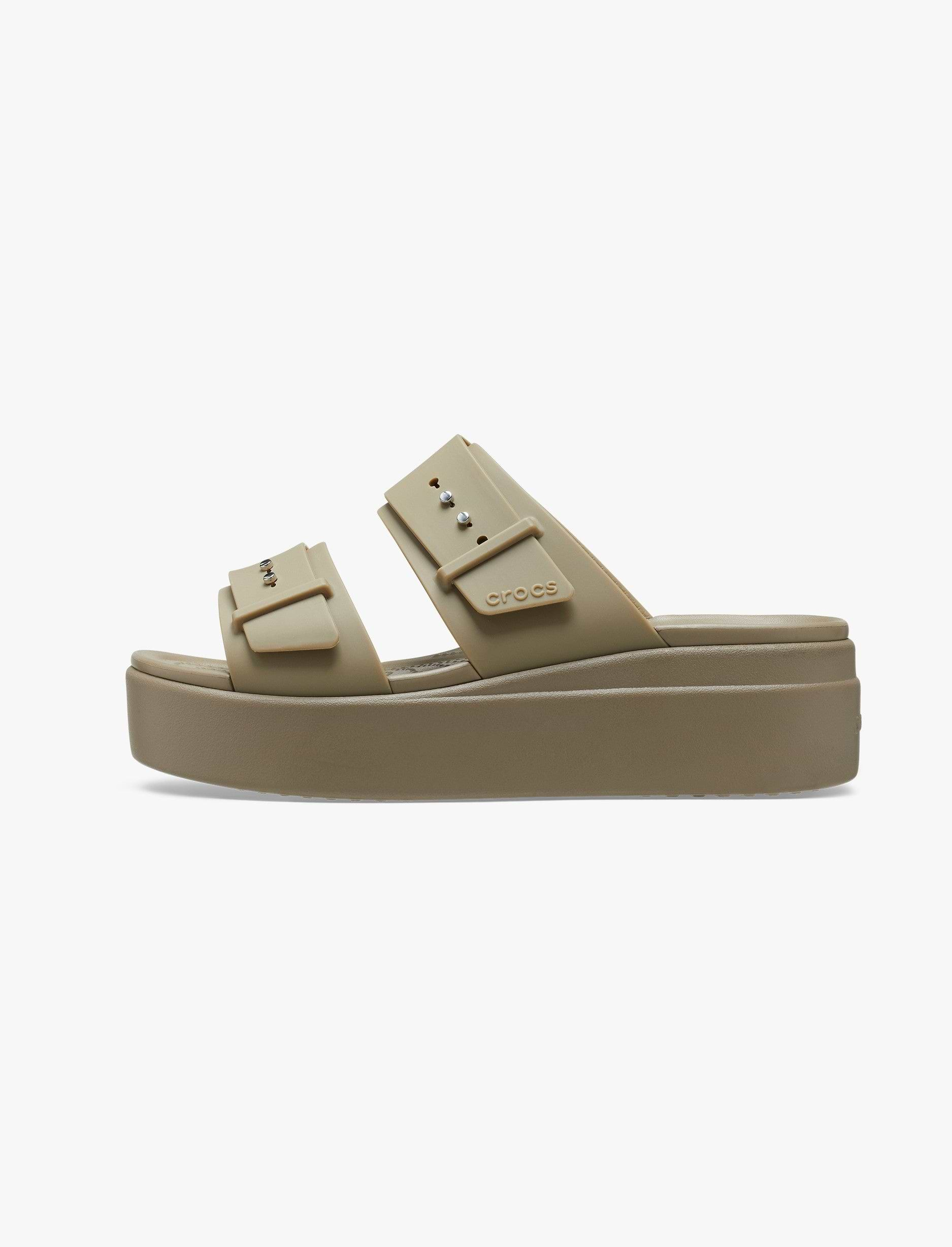 Crocs Brooklyn Sandal LowWdg W - כפכפי פלטפורמה ברוקלין לנשים