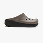 Crocs Blunt Toe Blocked - כפכפי קרוקס לנשים