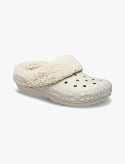 Crocs Classic Blitzen IV Clog - כפכפים פרוותיים בליצן קרוקס בצבע אבן