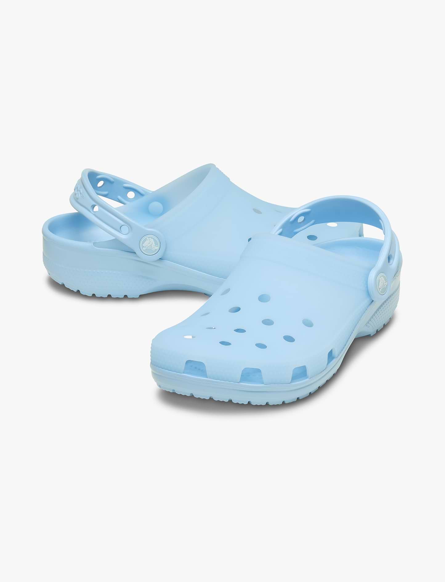 Crocs Classic Frosted Clog - כפכפי קלוג קרוקס בגימור שקוף-מט בצבע כחול-סגלגל