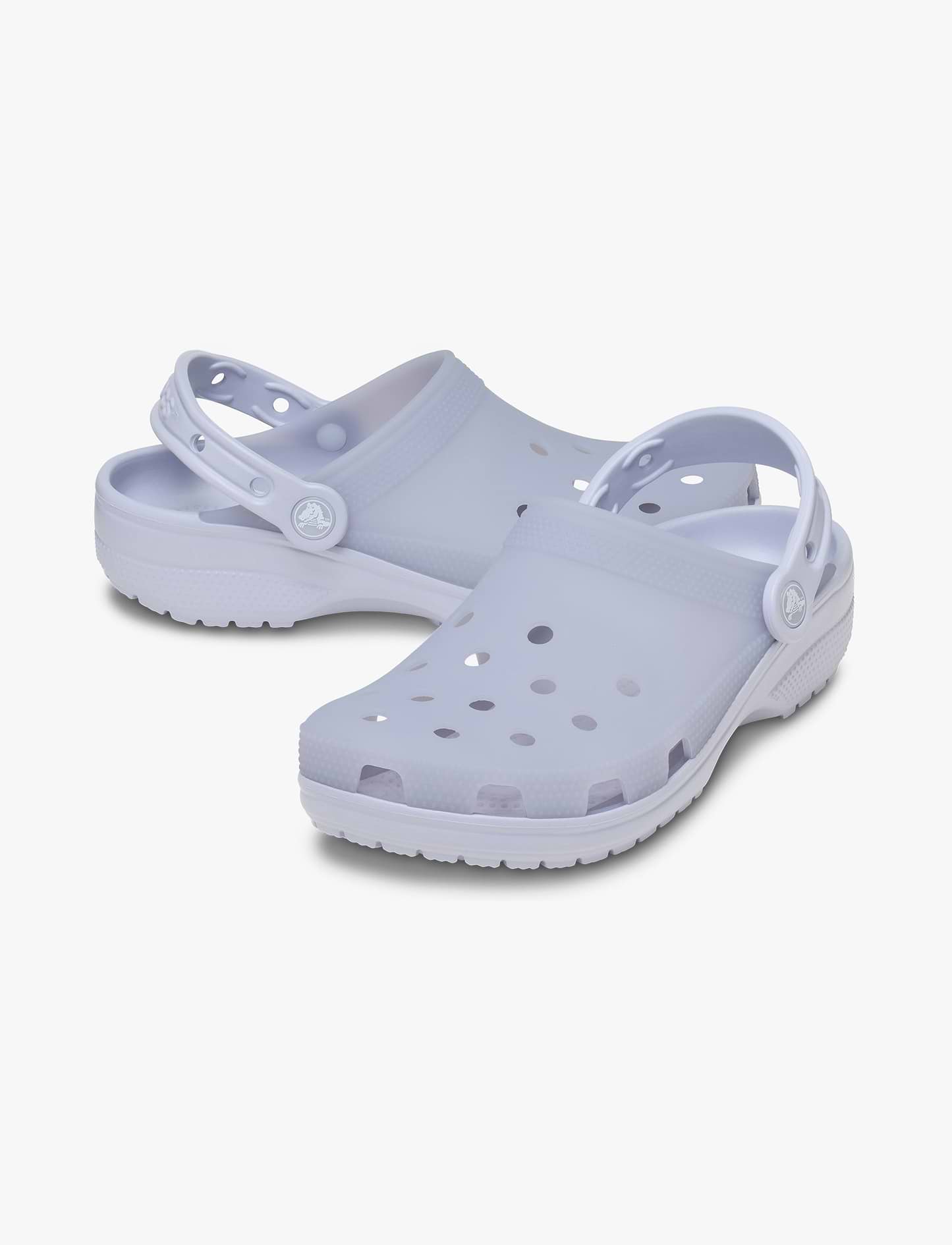 Crocs Classic Frosted Clog - כפכפי קלוג קרוקס בגימור שקוף-מט בצבע סגלגל ירח