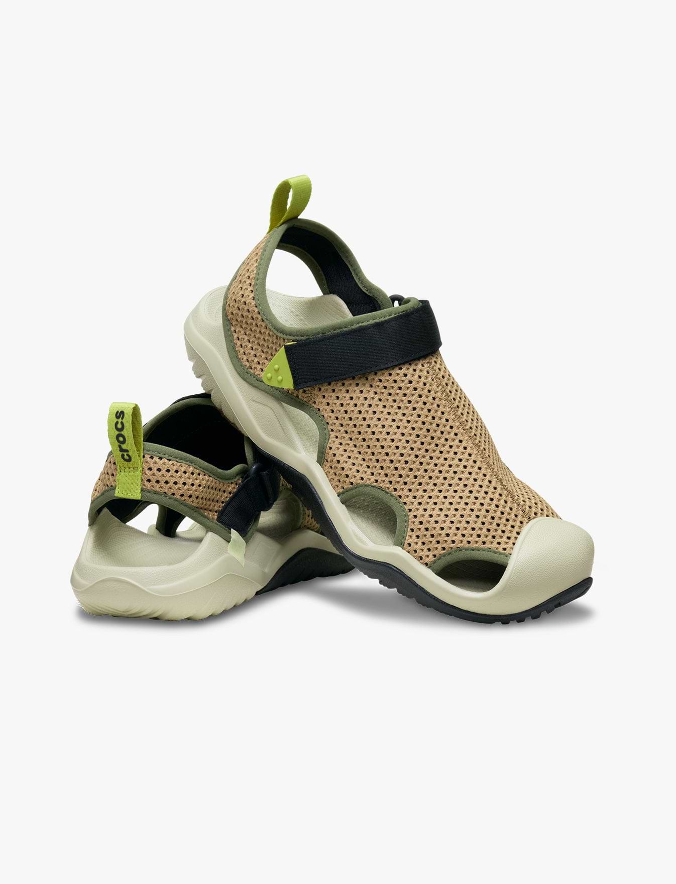 Crocs Swiftwater Mesh Deck Sandal - סנדלי קרוקס סוויפווטר לגברים בצבע חום כהה