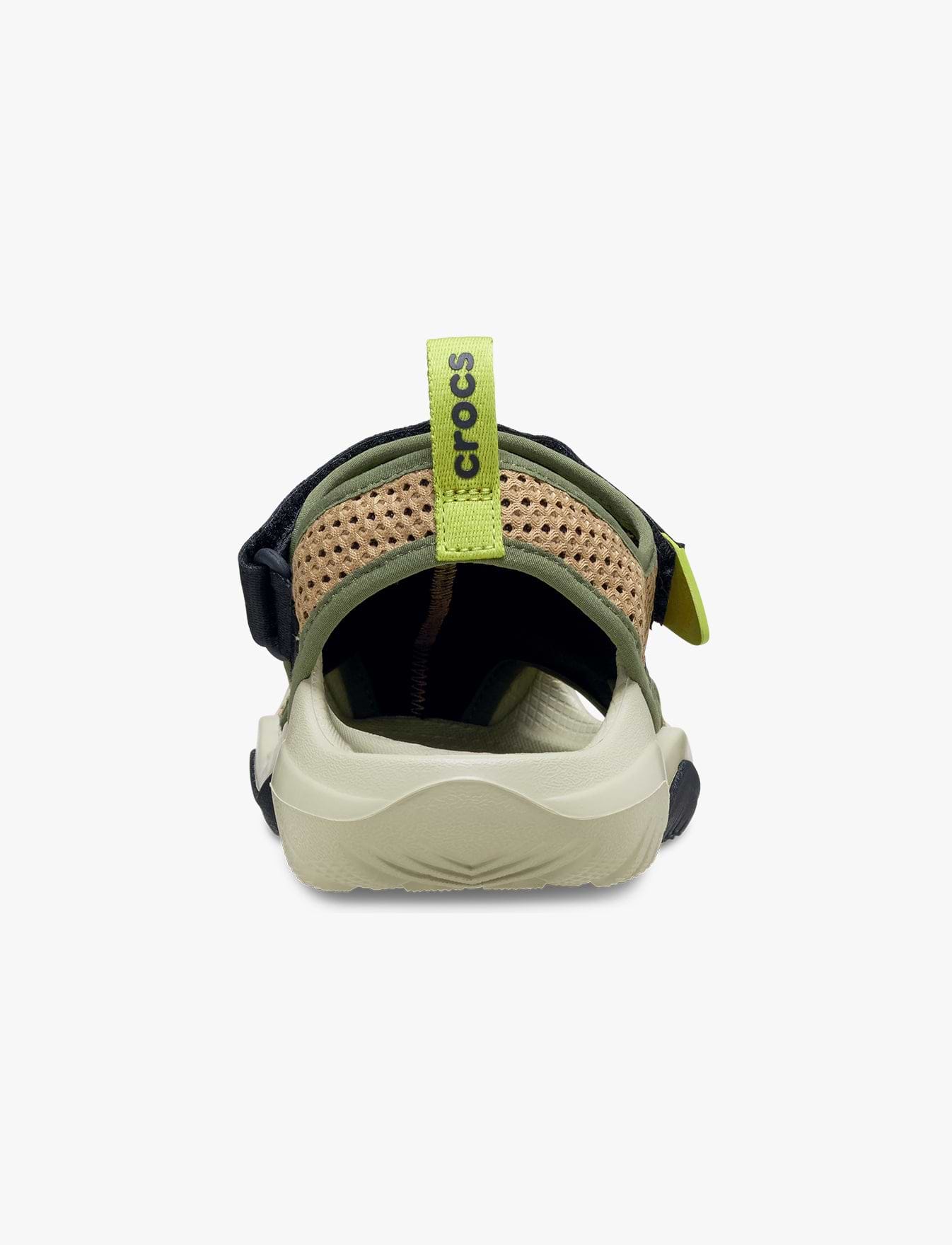 Crocs Swiftwater Mesh Deck Sandal - סנדלי קרוקס סוויפווטר לגברים בצבע חום כהה