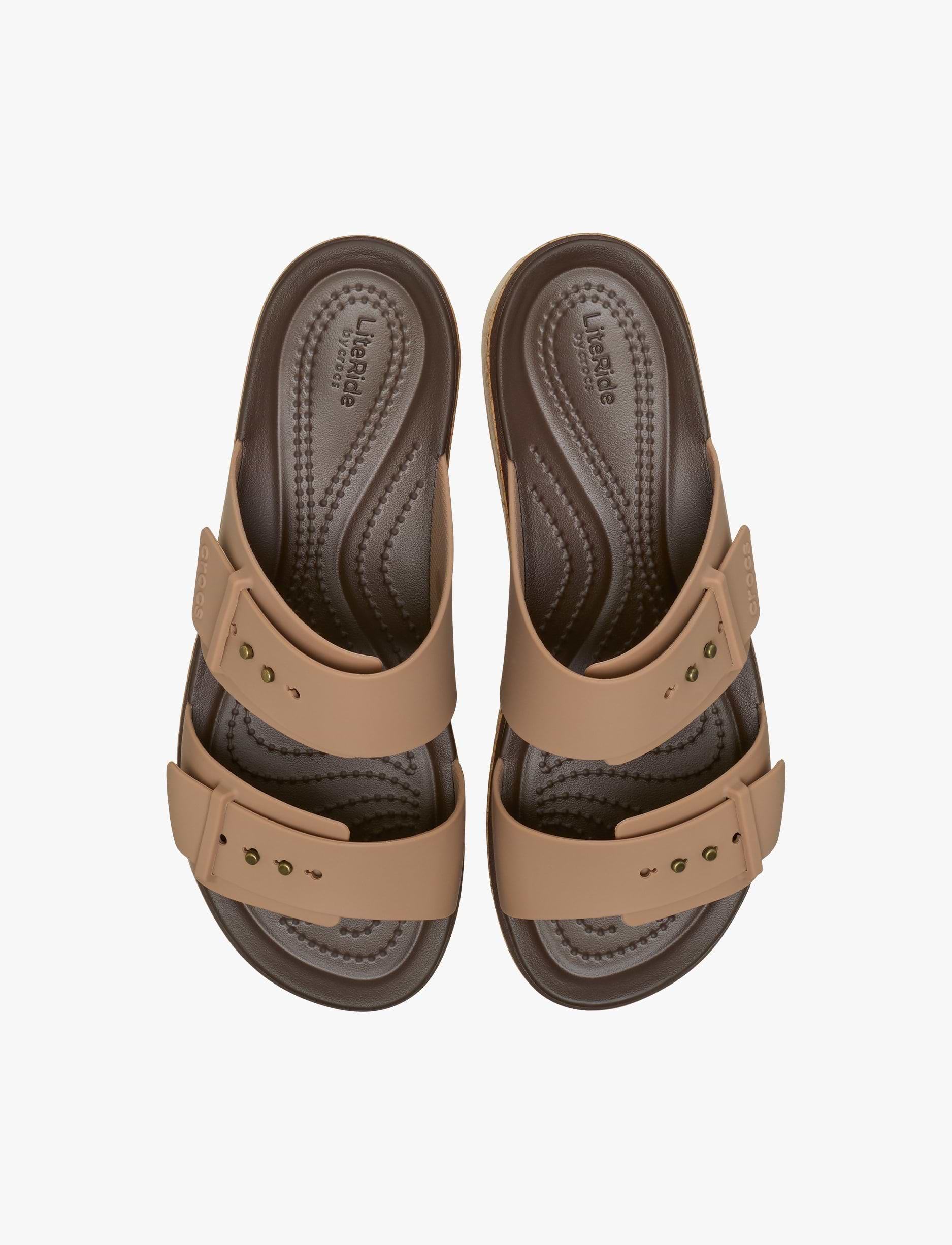 Crocs Brooklyn Cork Buckle - כפכפי פלטפורמה קרוקס ברוקלין לנשים בצבע שוקולד חלב