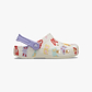 Crocs Classic Butterfly Graphic Clog K  כפכפי קלוג קרוקס לילדים בצבע לבן גיר בהדפס פרפרים צבעוניים