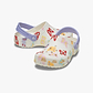 Crocs Classic Butterfly Graphic Clog K  כפכפי קלוג קרוקס לילדים בצבע לבן גיר בהדפס פרפרים צבעוניים