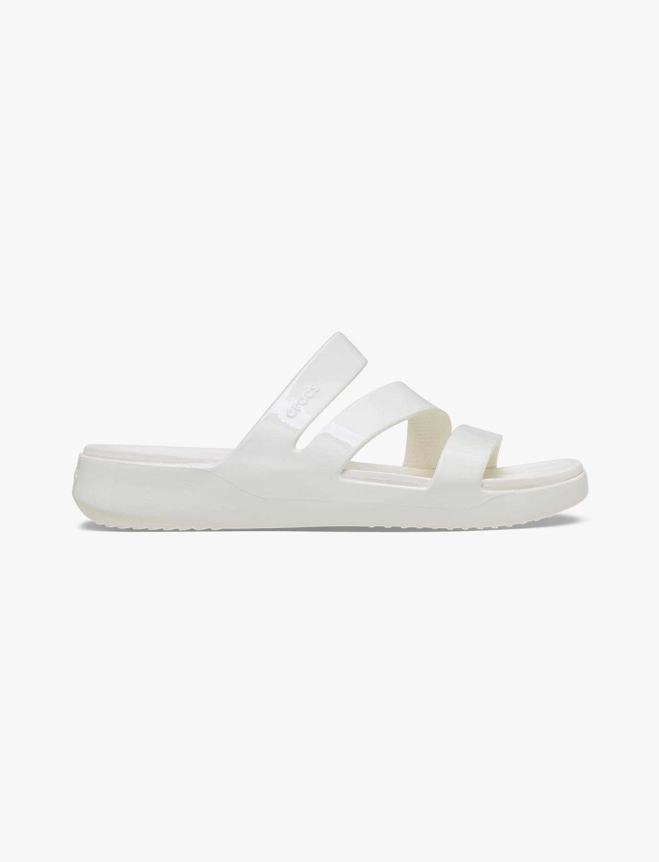 Crocs Getaway Patent Strappy - כפכפי קרוקס לנשים בצבע לבן גיר