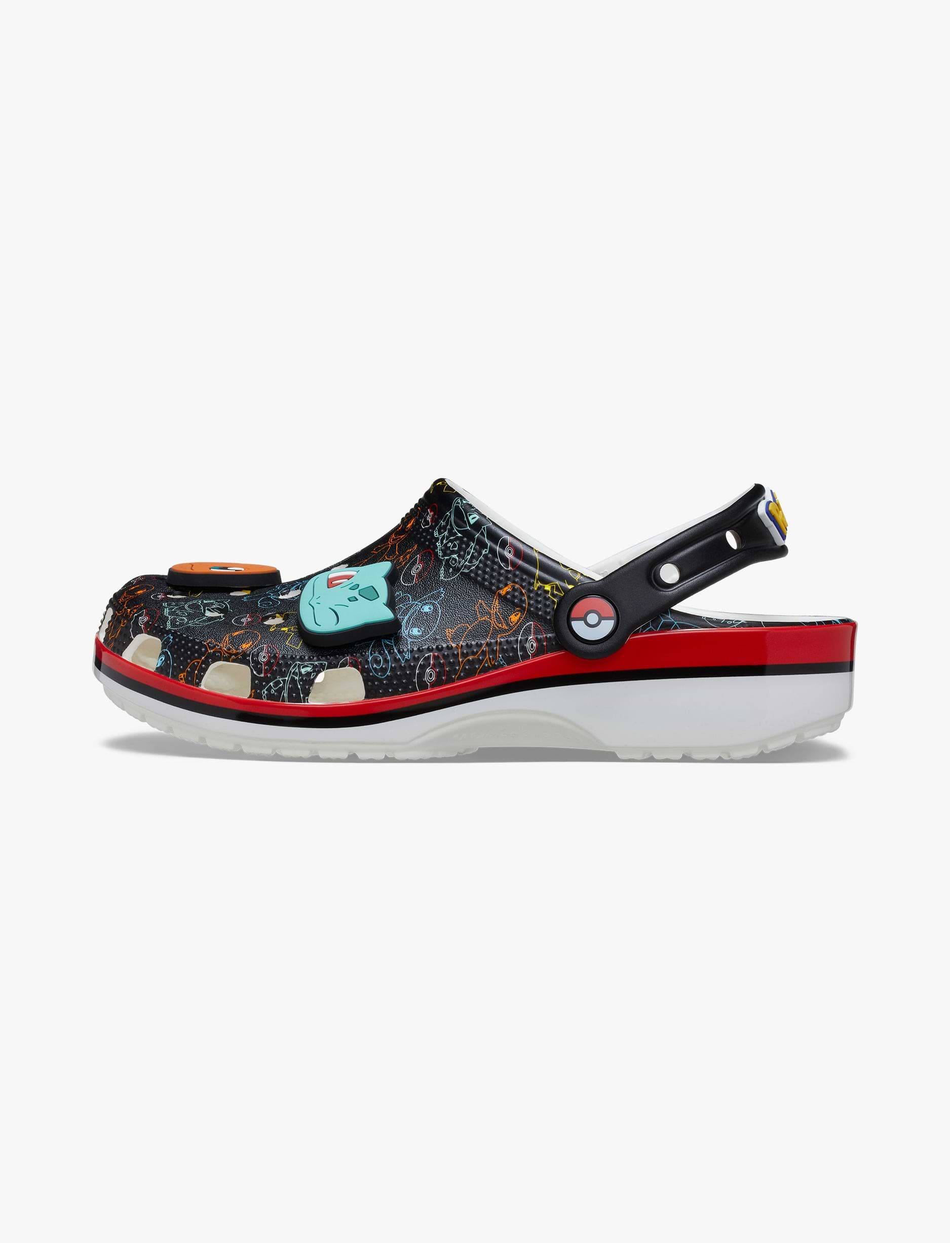 Crocs Pokemon Print Classic Clog - כפכפי קלוג קרוקס פוקימוןן פרינט בצבע שחור/לבן