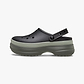 Crocs Classic Stacked Clog - כפכפי פלטפורמה קרוקס לנשים בצבע שחור/ירוק זית
