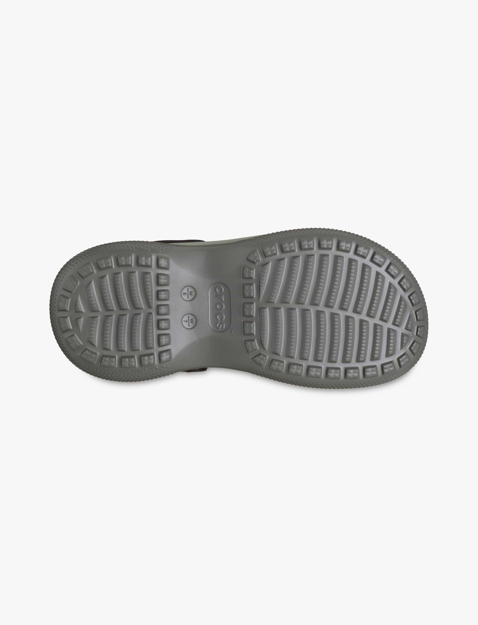 Crocs Classic Stacked Clog - כפכפי פלטפורמה קרוקס לנשים בצבע שחור/ירוק זית