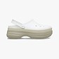 Crocs Classic Stacked Clog - כפכפי פלטפורמה קרוקס לנשים בצבע לבן גיר/קרם