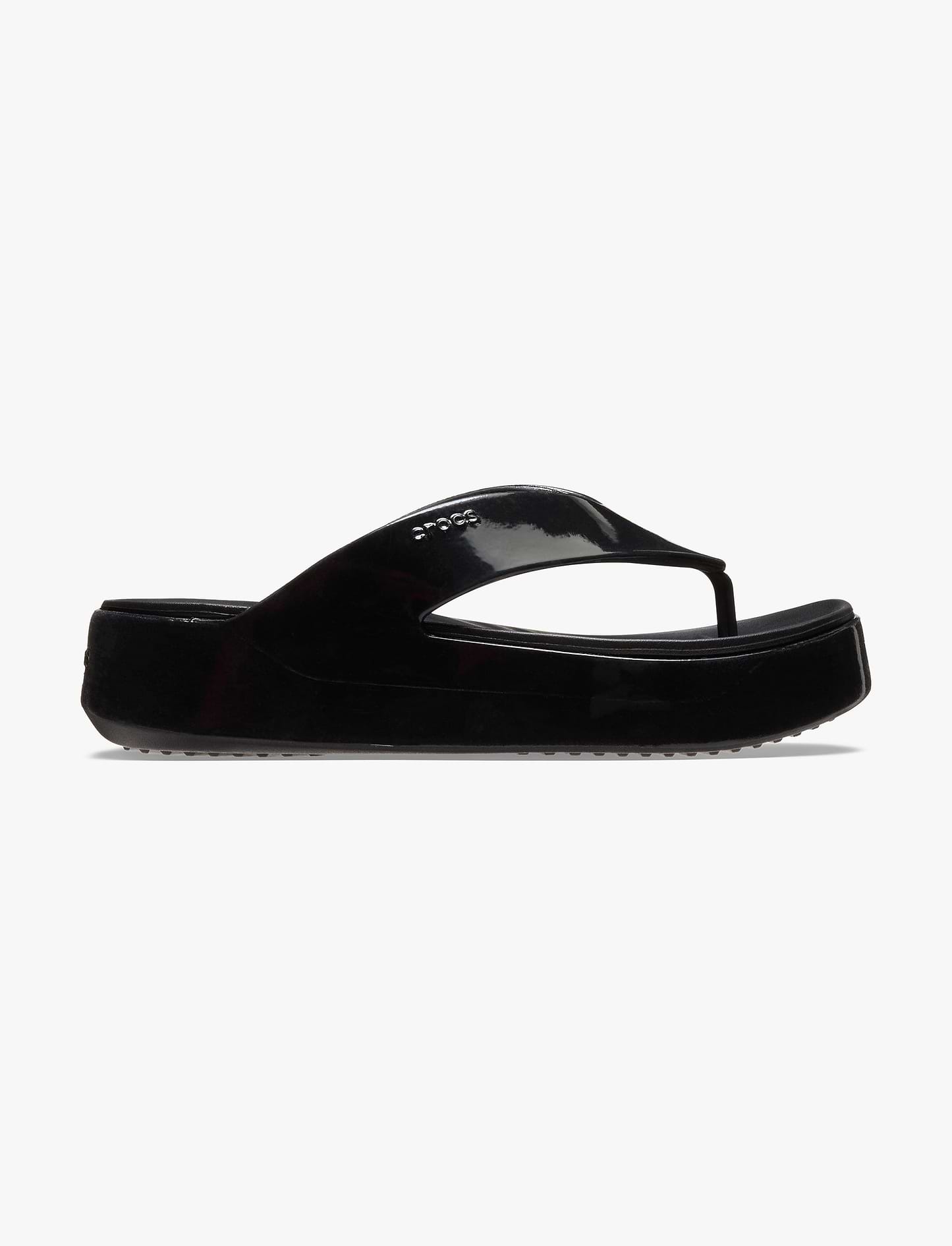 Crocs Getaway Platform Patent Flip - כפכפי אצבע קרוקס לנשים בצבע שחור