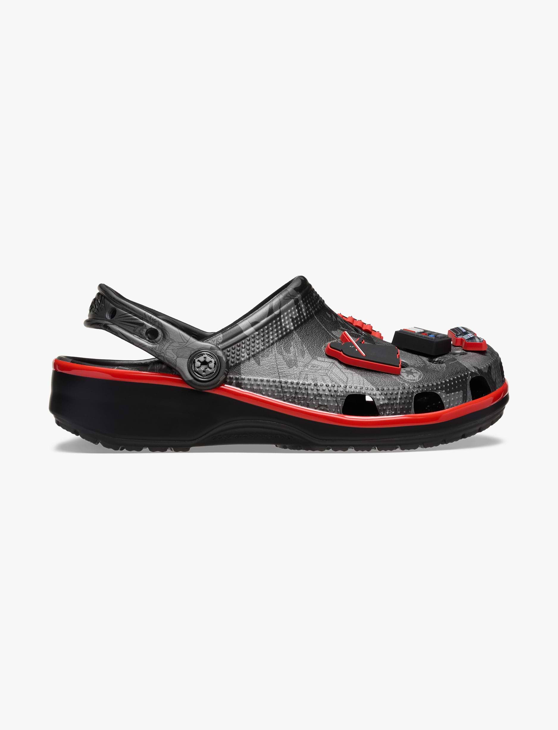 Crocs Star Wars Grphic Drth Vader Classic Clog -  כפכפי קלוג קרוקס מלחמת הכוכבים בצבע שחור/אפור