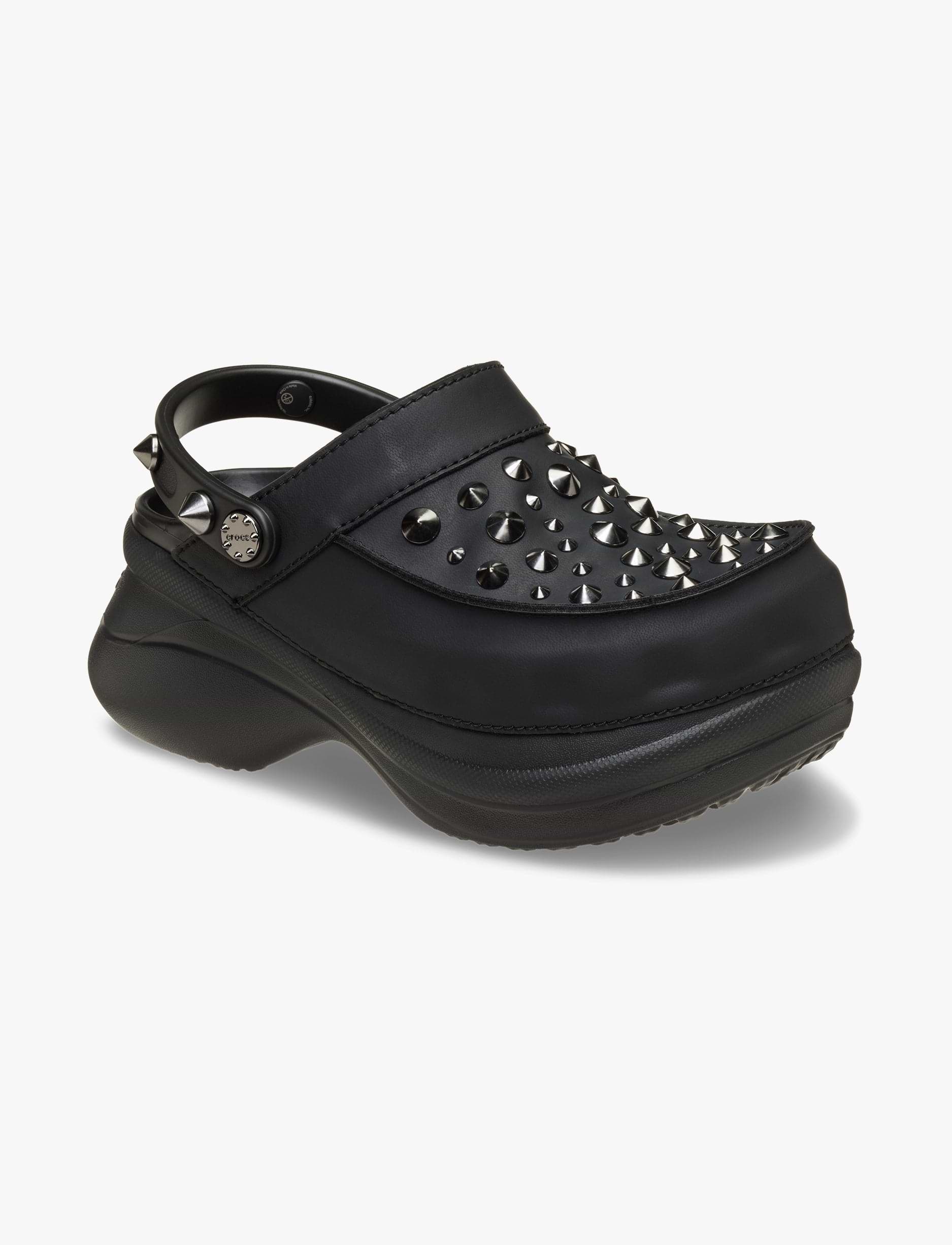 Crocs Bae Studded Clog - כפכפי קלוג קרוקס ביי פלטפורמה עם ניטים לנשים בצבע שחור
