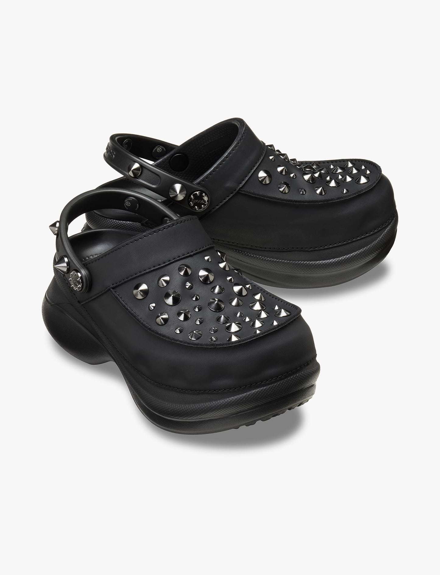 Crocs Bae Studded Clog - כפכפי קלוג קרוקס ביי פלטפורמה עם ניטים לנשים בצבע שחור