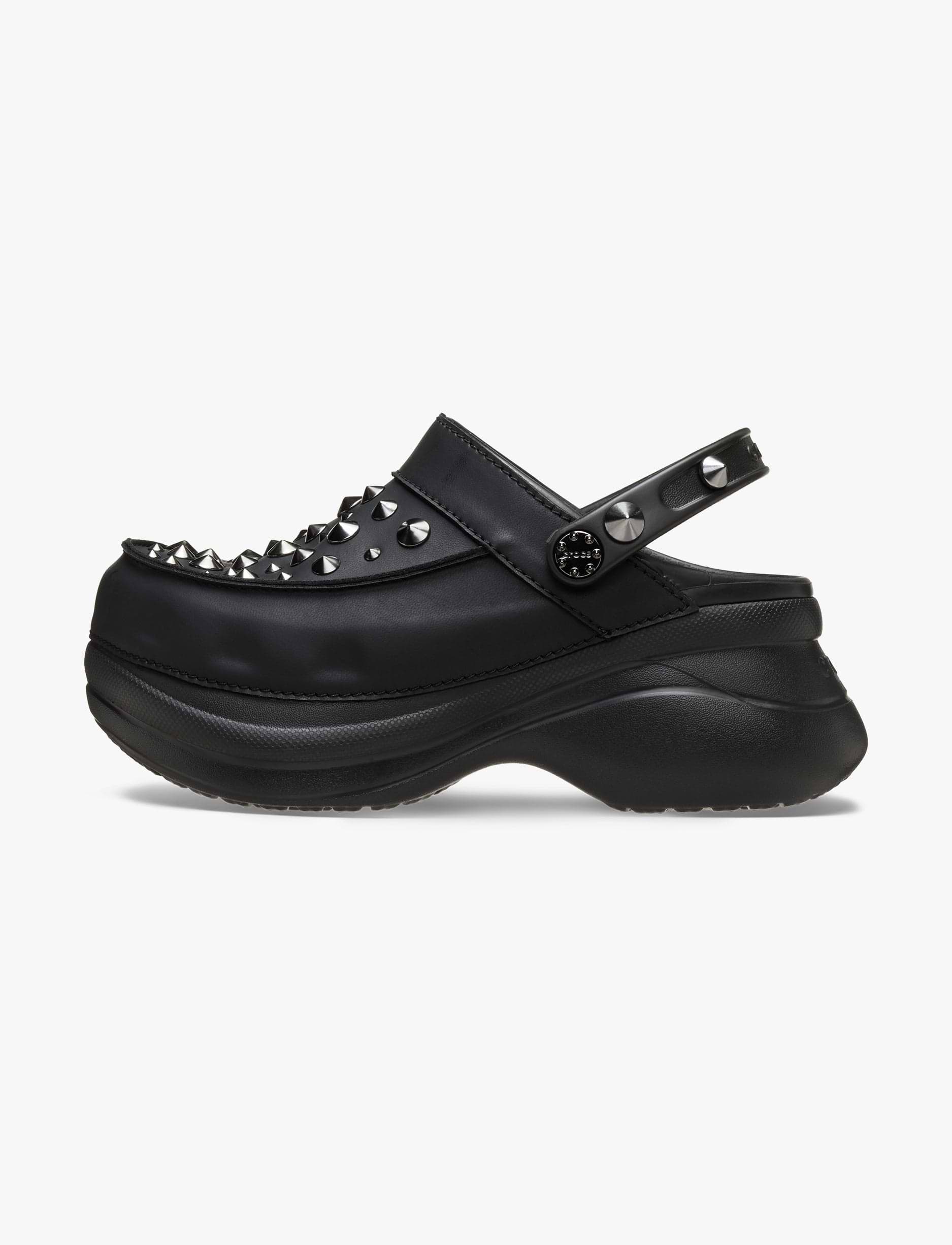 Crocs Bae Studded Clog - כפכפי קלוג קרוקס ביי פלטפורמה עם ניטים לנשים בצבע שחור