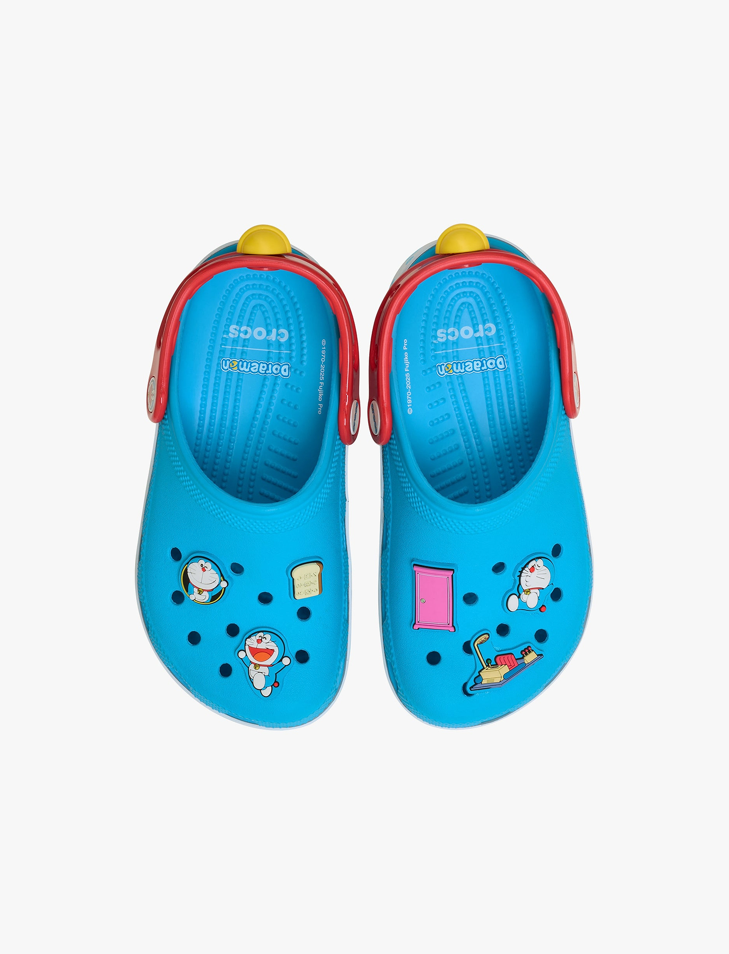 Crocs Doraemon Classic Clog - כפכפי קלוג קרוקס לילדים דורימון בצבע תכלת/לבן