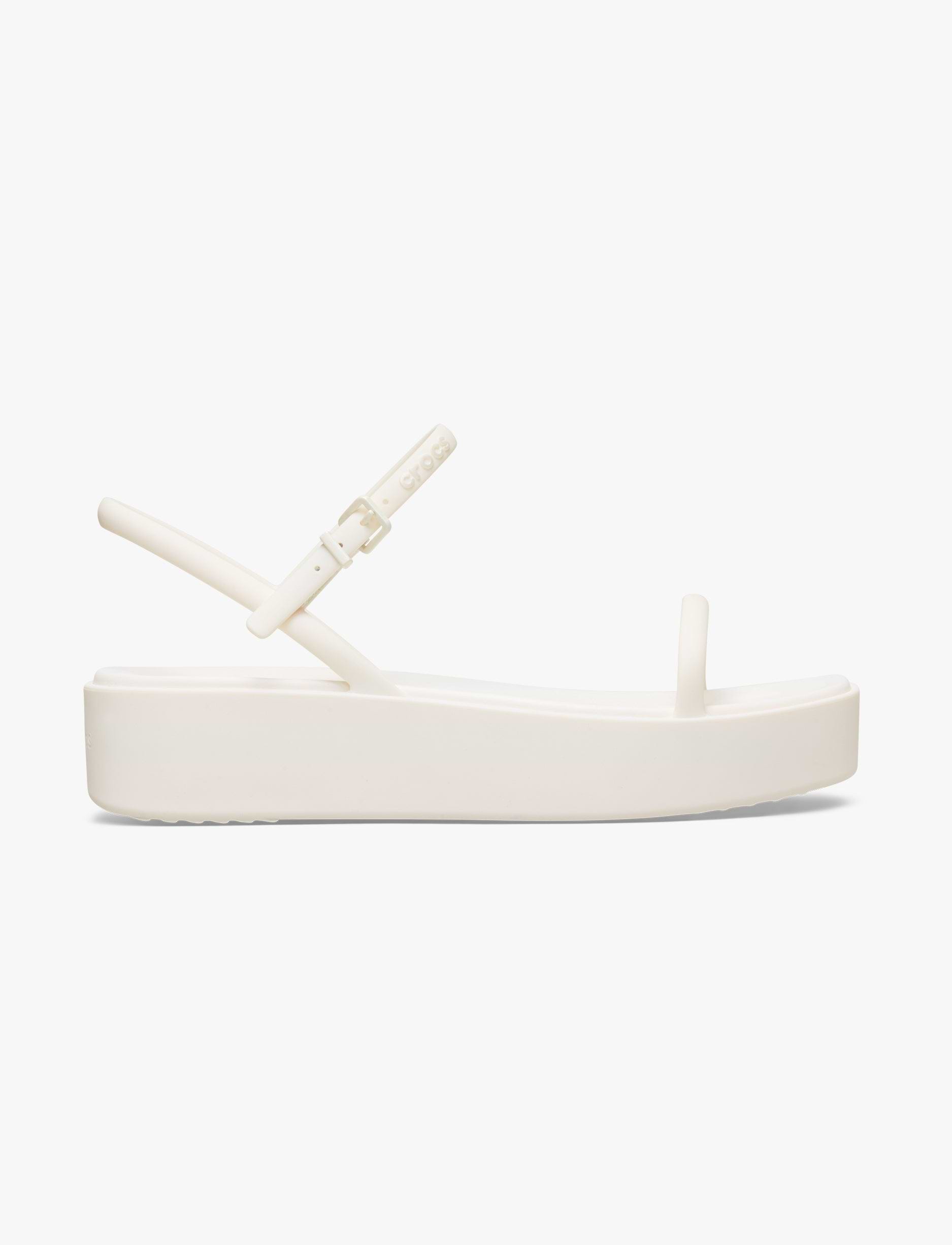 Crocs Miami Platform Y Strap Sandal - סנדלי פלטפורמה קרוקס לנשים בצבע לבן גיר