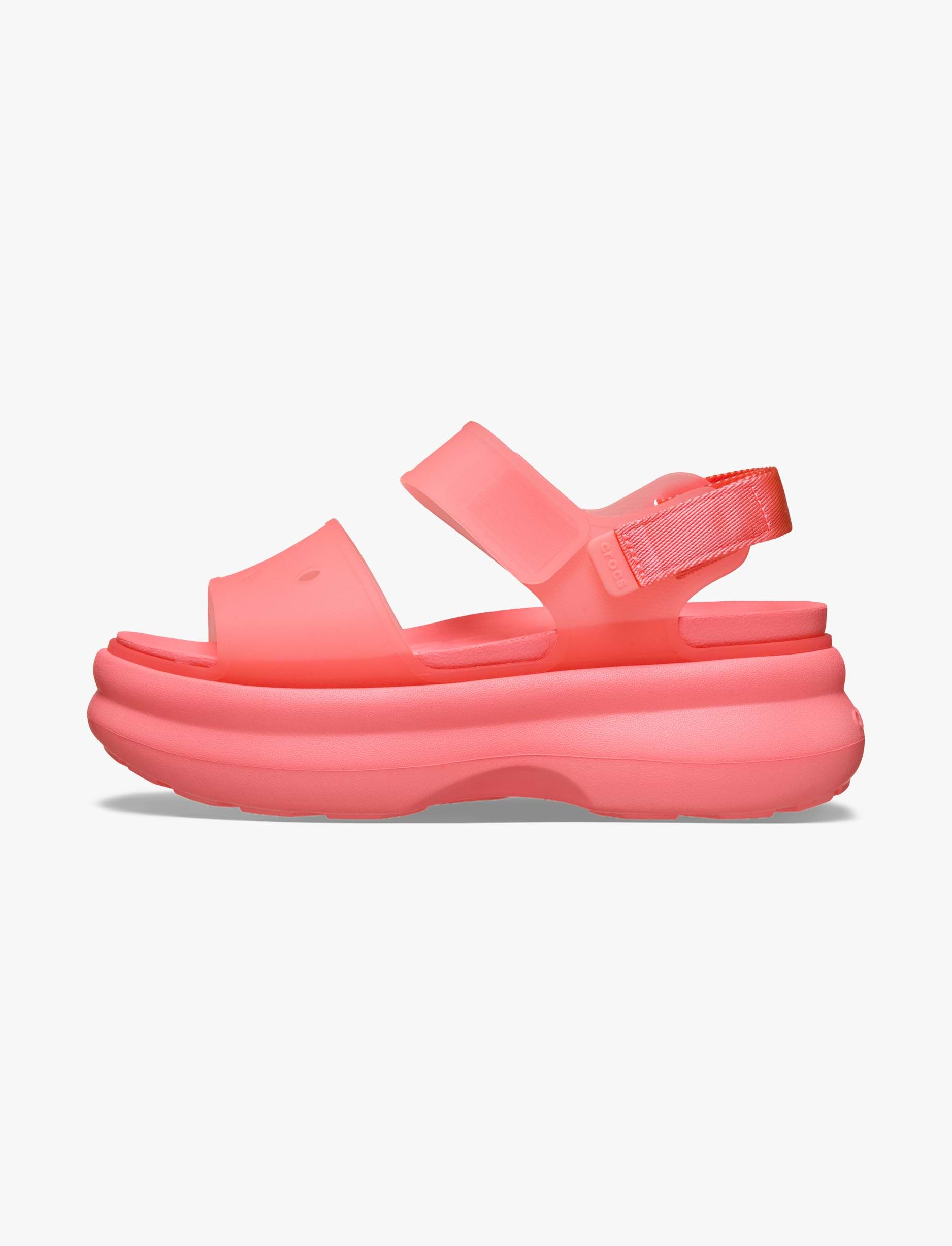 Crocs Soho Frosted Y Strap Sandal - סנדלי פלטפורמה קרוקס לנשים בצבע גויאבה