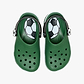 Crocs Classic Soccer Turf - כפכפי קרוקס כדורגל לילדים בצבע ירוק דשא מידות קטנות
