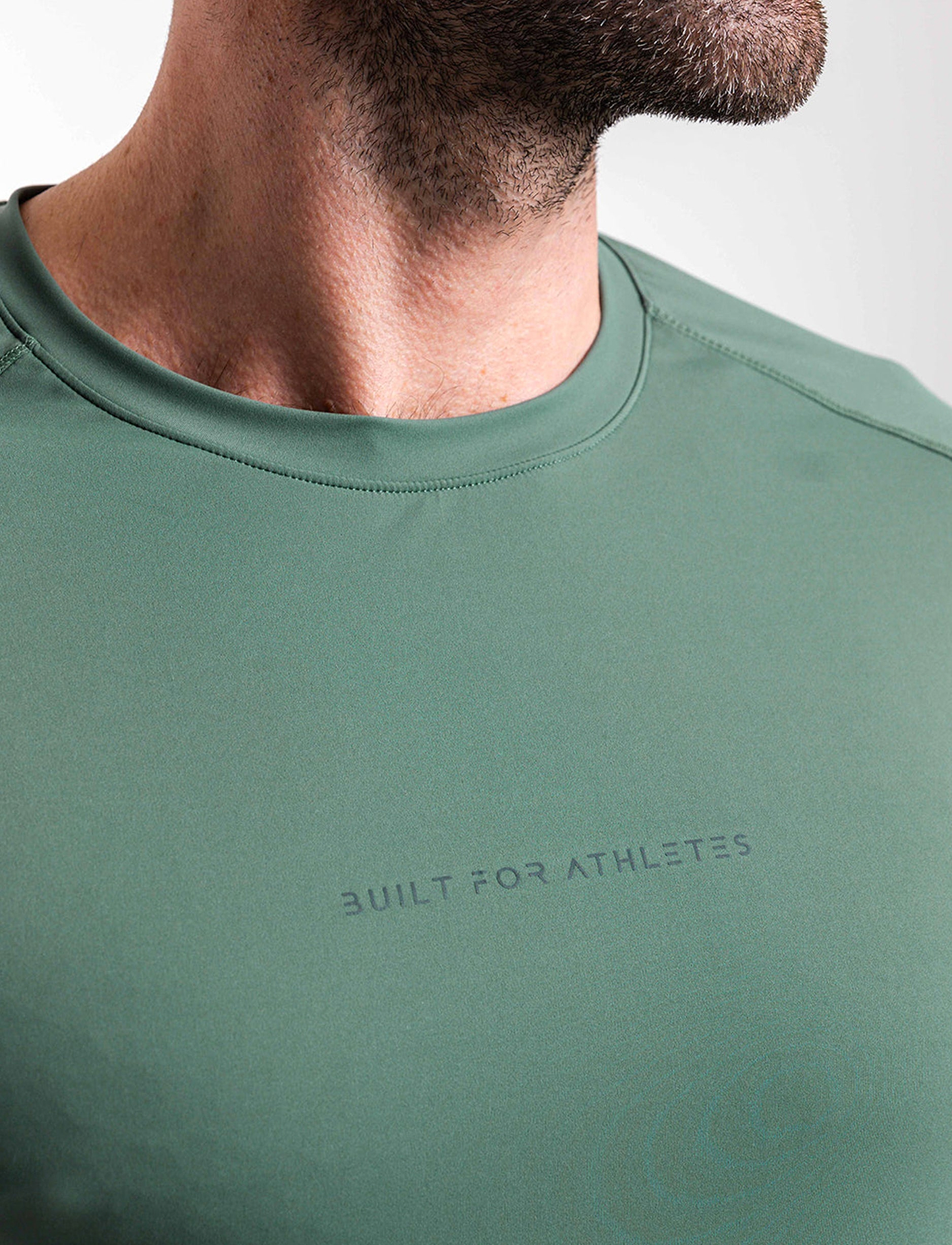 Built For Athletes Mens Hybrid Training T-Shirt - חולצת אימון לגברים בצבע ירוק שטיפה