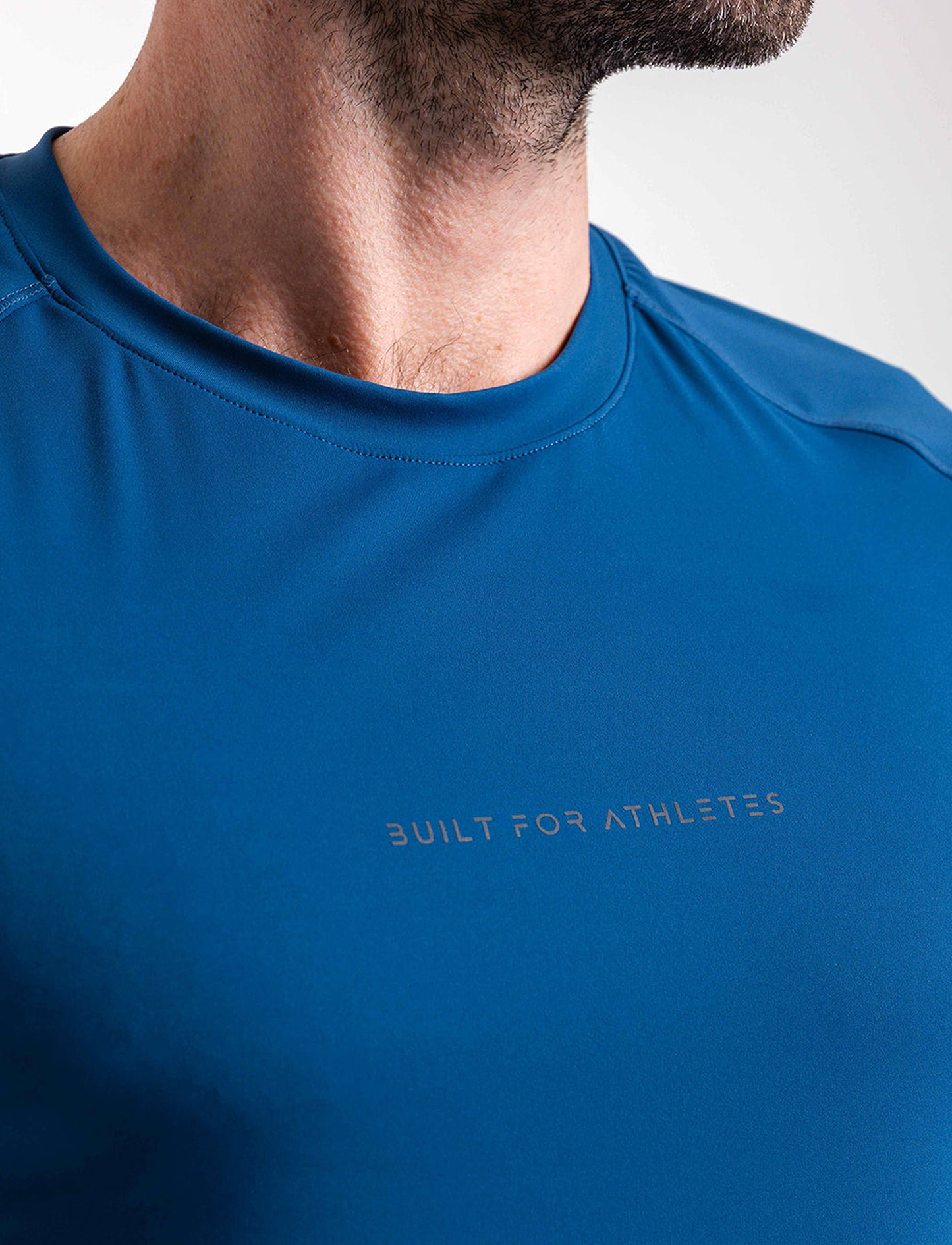 Built For Athletes Mens Hybrid Training T-Shirt - חולצת אימון לגברים בצבע כחול מלכותי