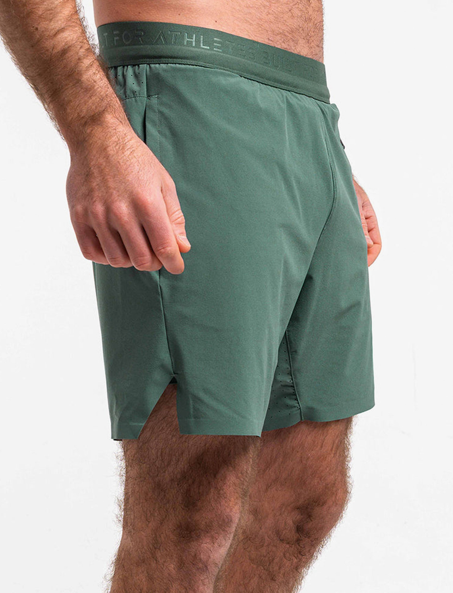 Built For Athletes Mens Hybrid Training 2 in 1 Short - מכנסי אימון 2-ב-1 לגברים בצבע ירוק שטיפה