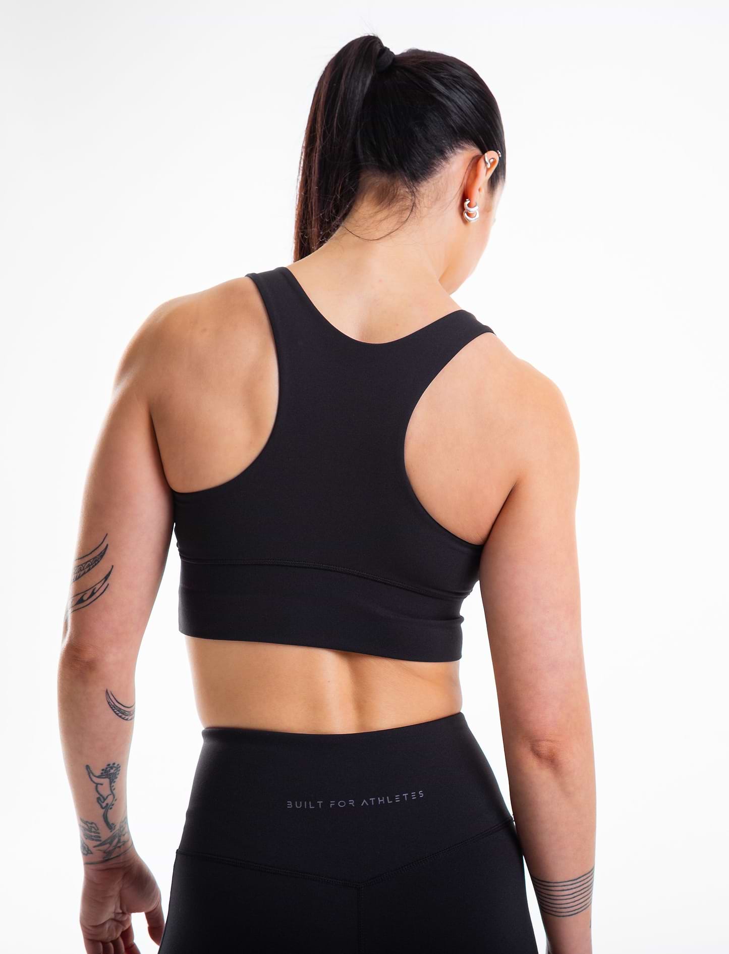 Built For Athletes Women's Training Sports Bra - גוזיית אימון לנשים בצבע שחור