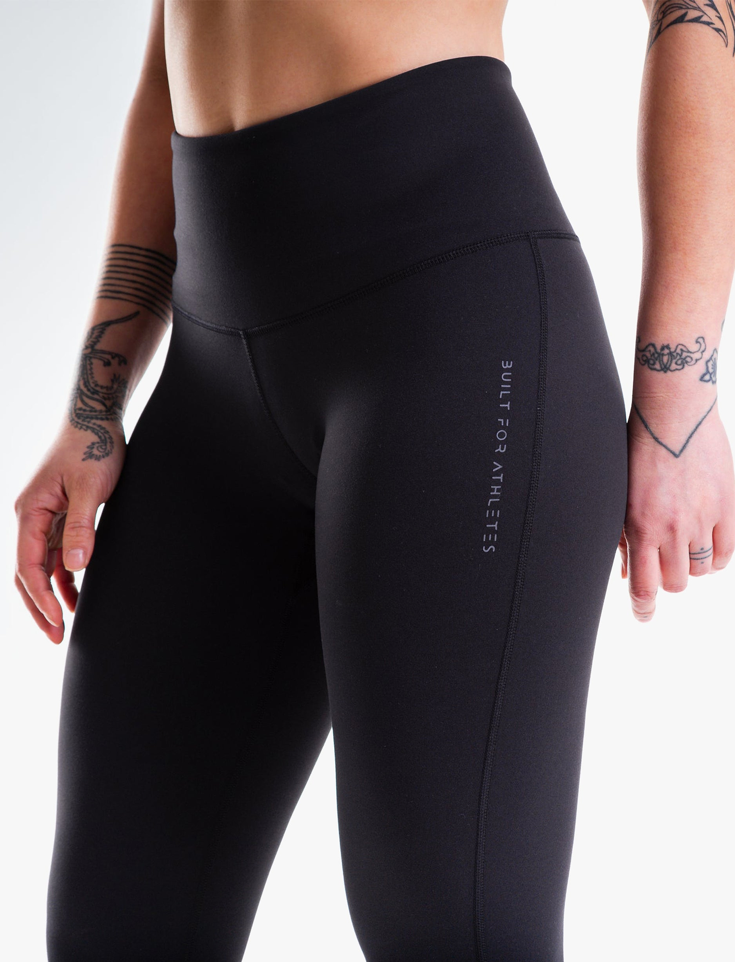 Built For Athletes Women's Training Legging - טייץ אימון שחור לנשים