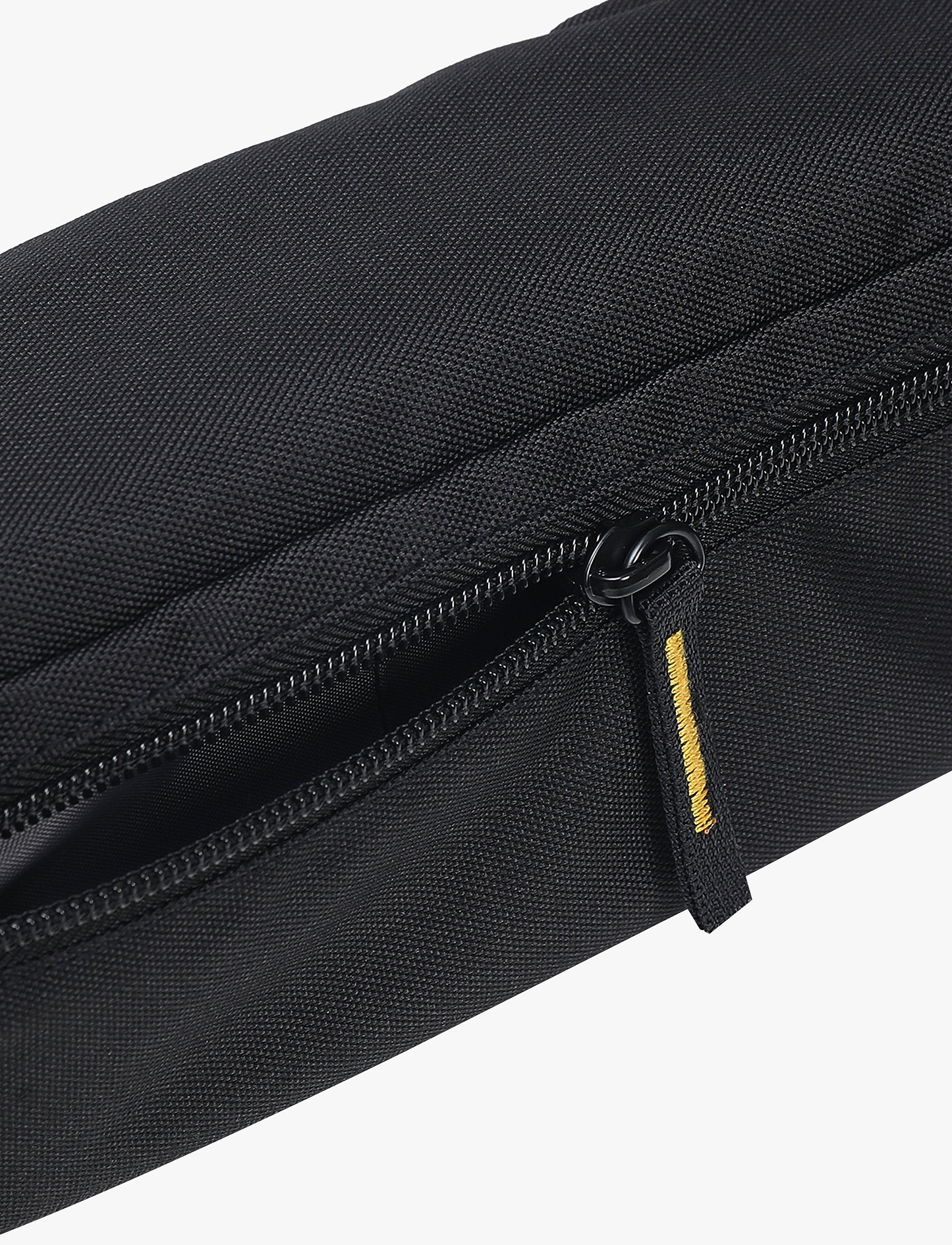 Caterpillar Waist Bag - פאוץ' קאטרפילר 1.8 ליטר בצבע שחור