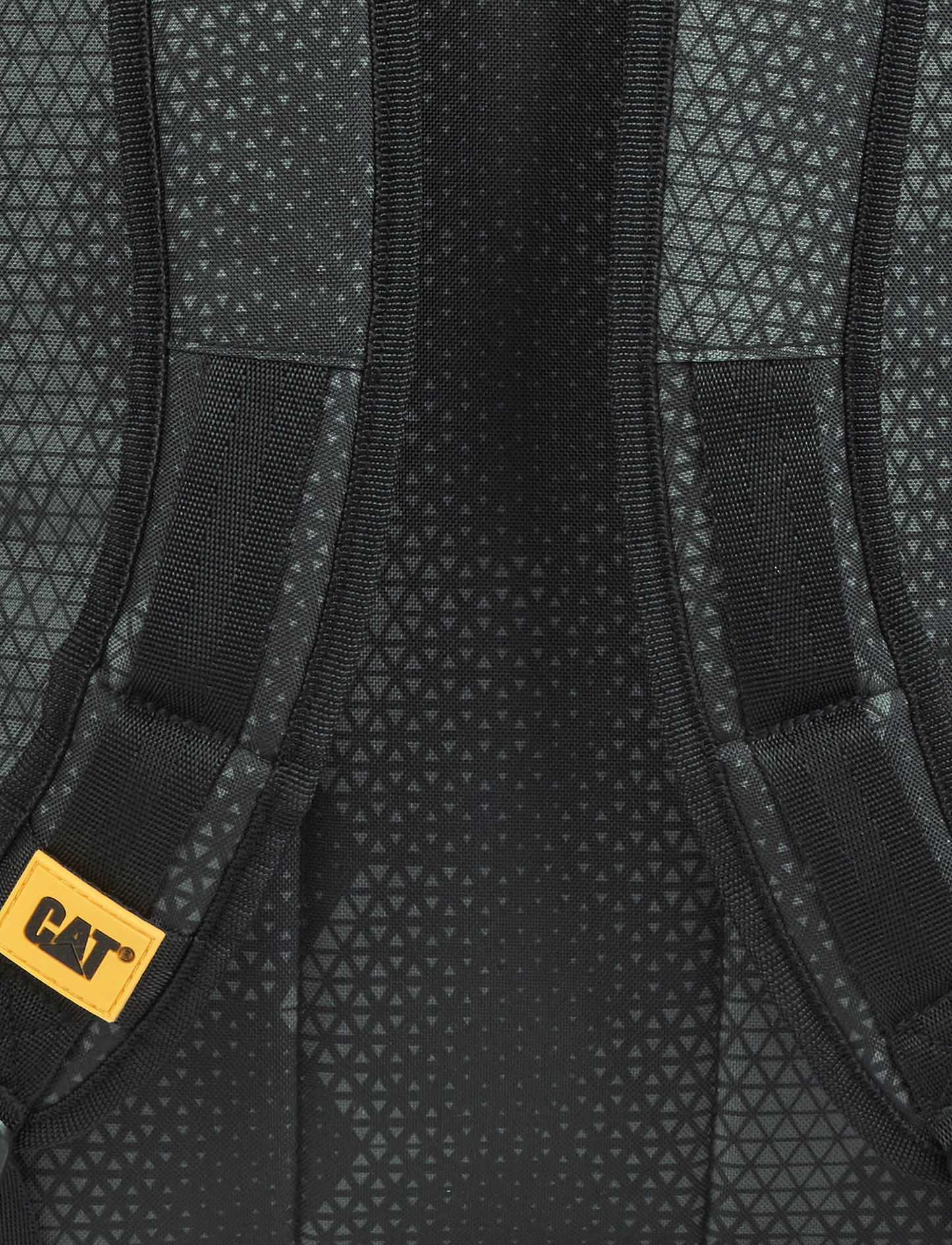 Caterpillar Backpack Benson- תיק גב קאטרפילר 22 ליטר בצבע שחור טקסטורה