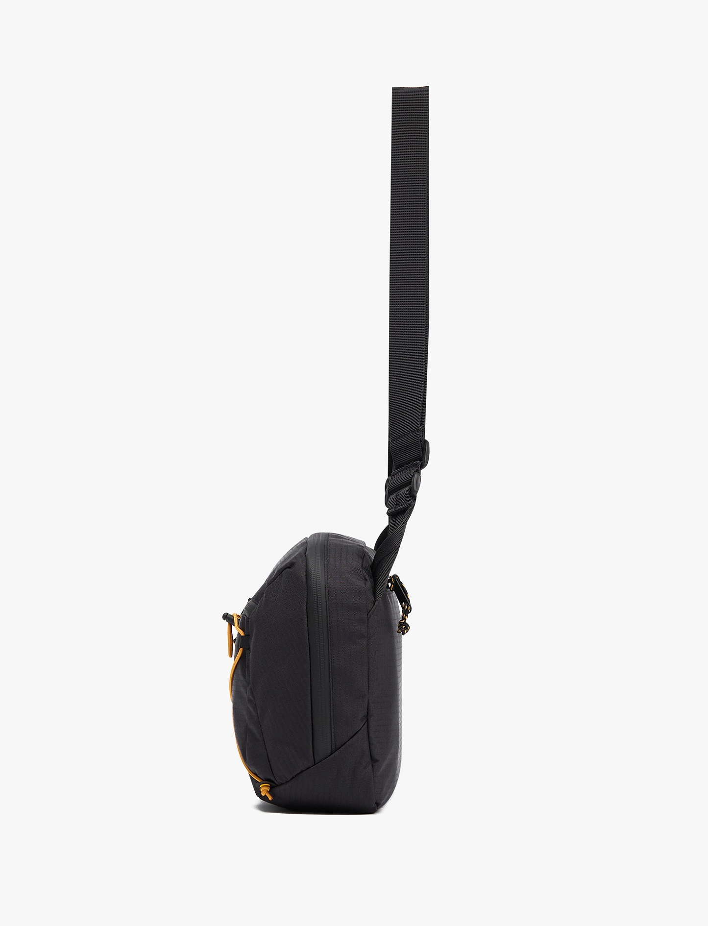 Caterpillar City Vibes Sling Bag - תיק צד קאטרפילר 6 ליטר בצבע שחור
