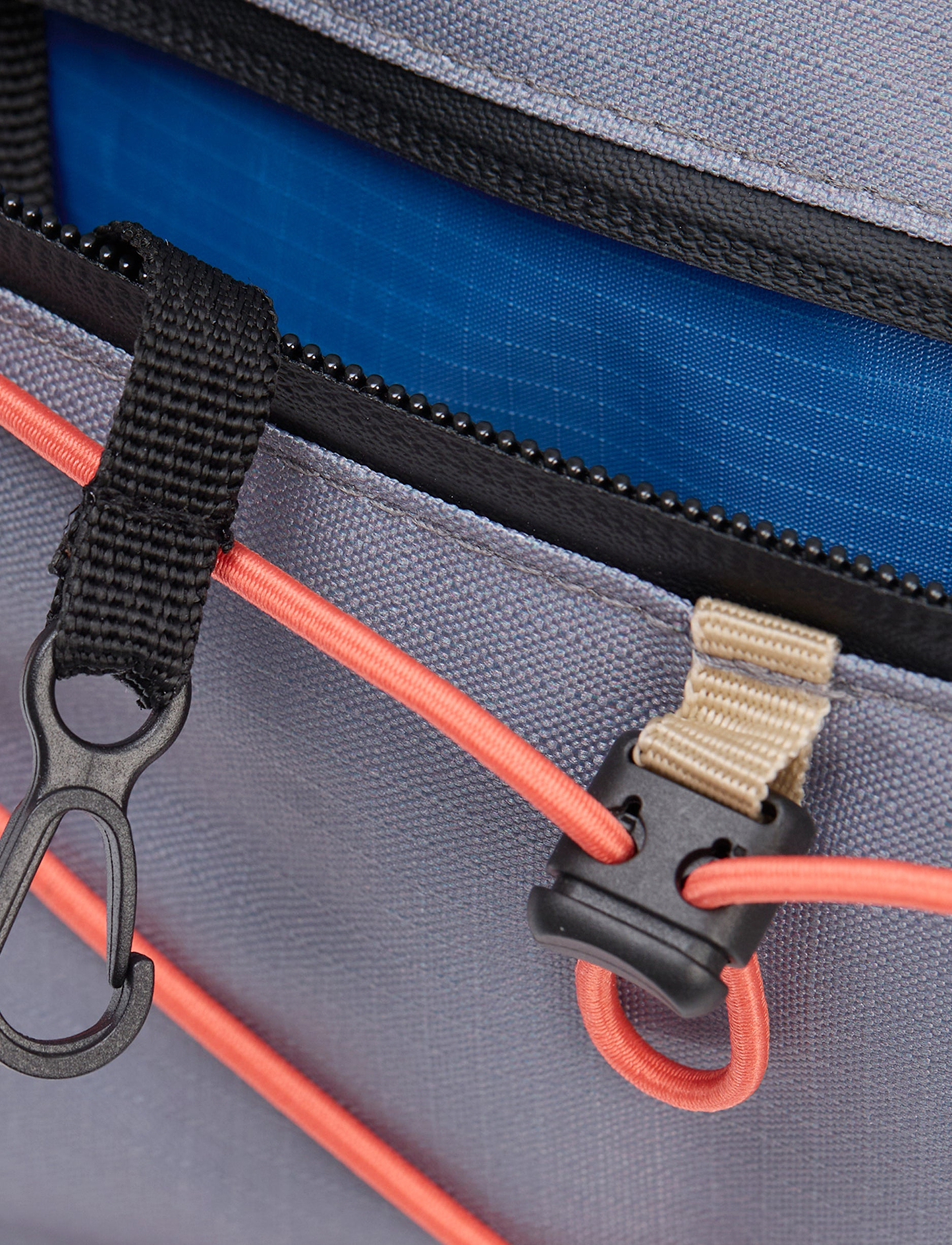 Caterpillar City Vibes Sling Bag - תיק צד קאטרפילר 6 ליטר בצבע ירוק זית/אפור