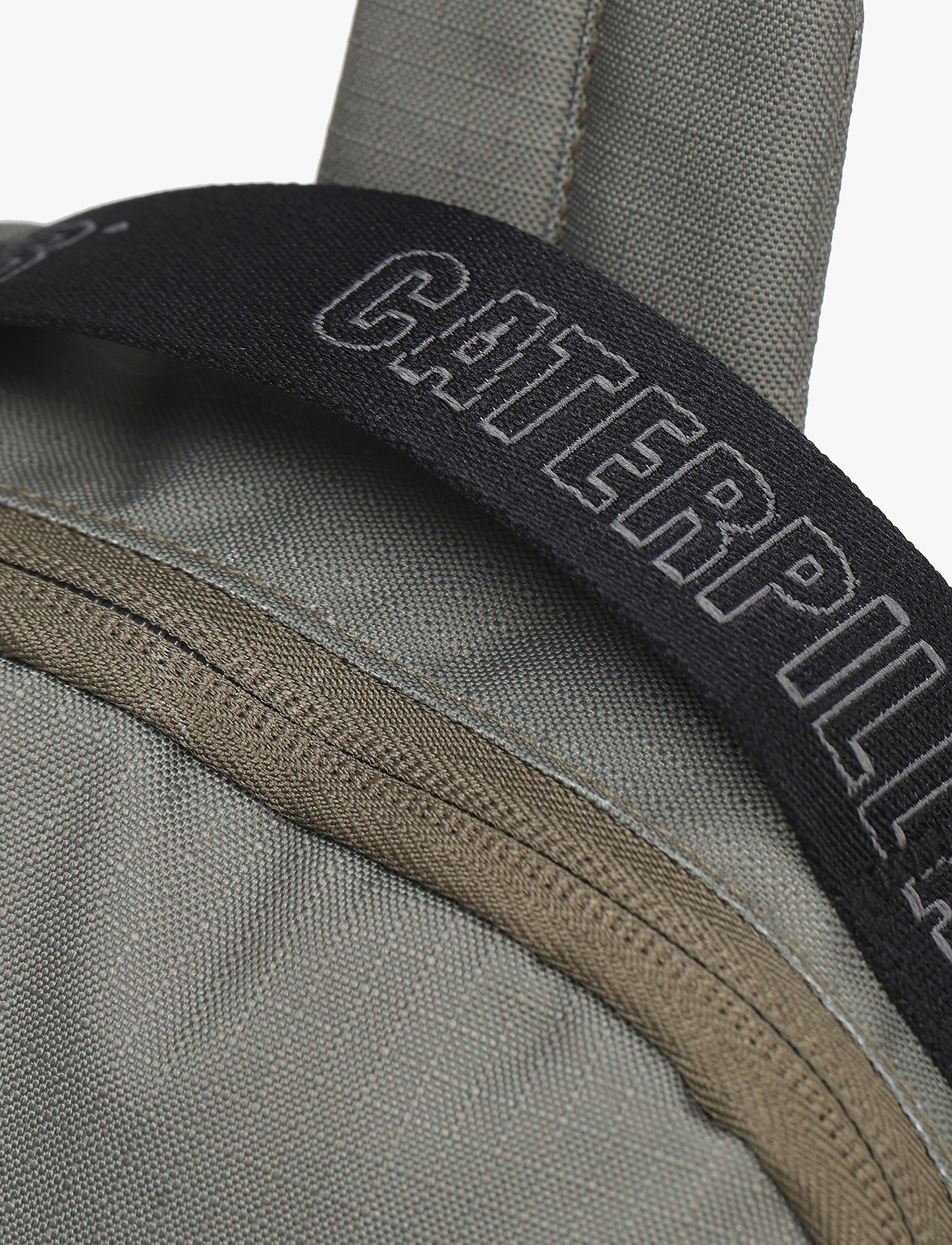 Caterpillar Explorer Sling Bag - תיק גב אלכסוני קאטרפילר 6 ליטר בצבע ירוק דהוי