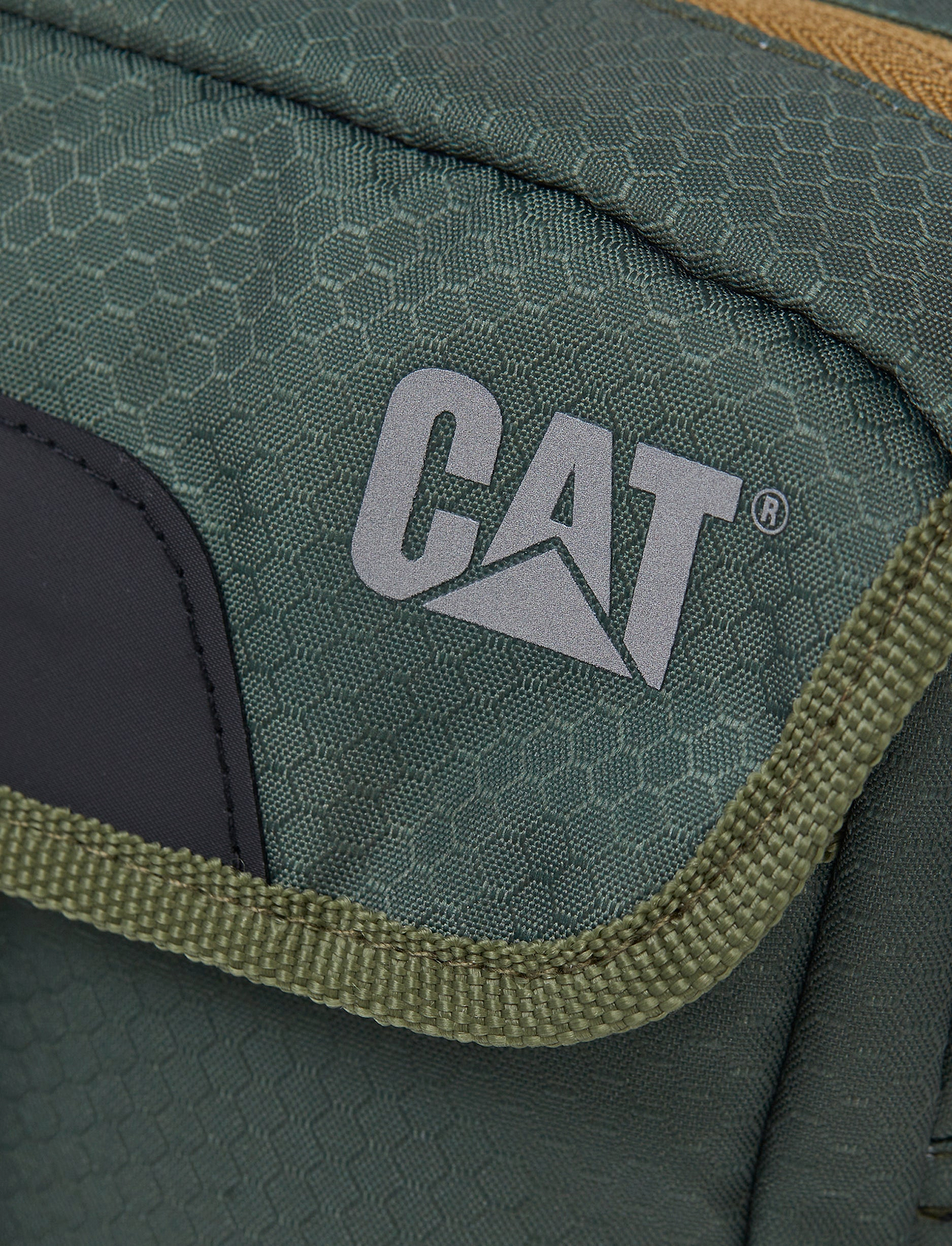 Caterpillar Kilimanjaro -  תיק צד קאטרפילר 4 ליטר בצבע ירוק אקליפטוס
