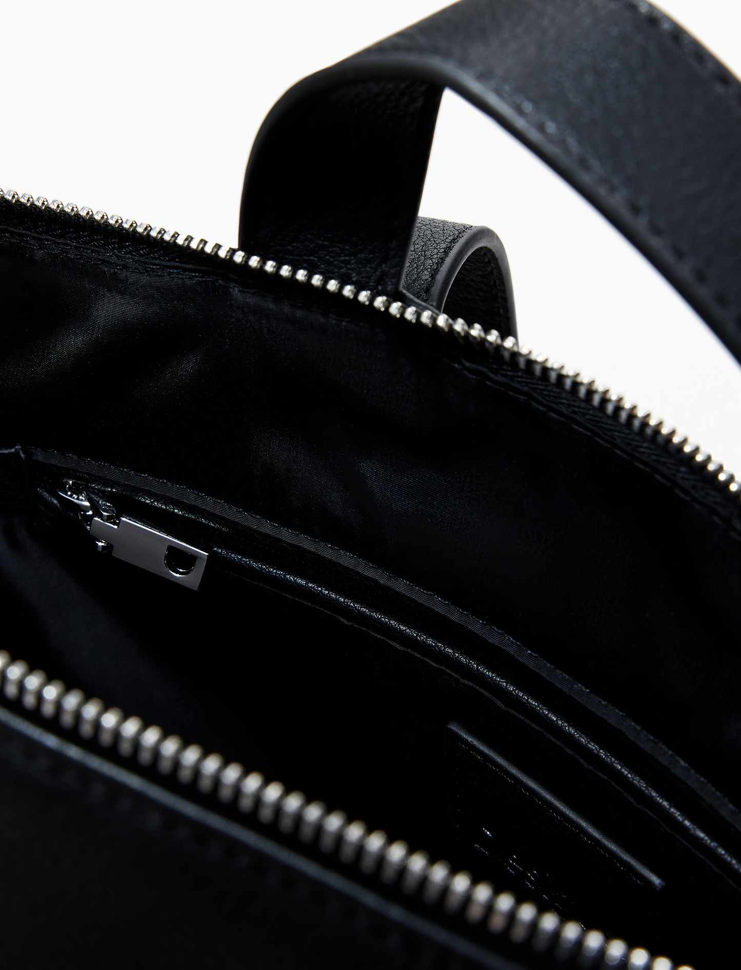 Desigual Back Mickey Rock Pretoria 2.0 Backpack - תיק גב דיזיגוואל לנשים