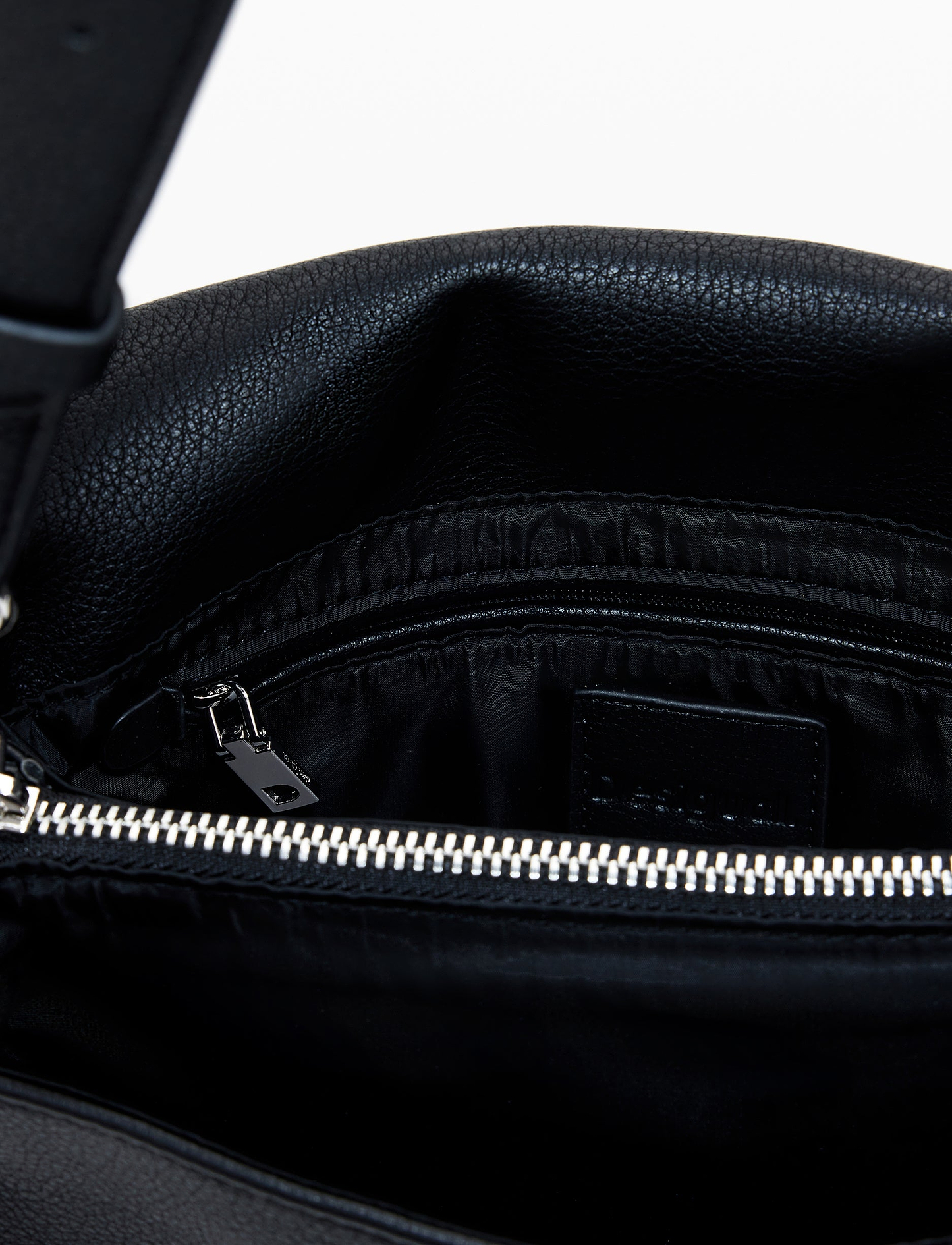 Desigual Bag Mickey Rock Dortmund Flap - תיק צד דיזיגוואל לנשים